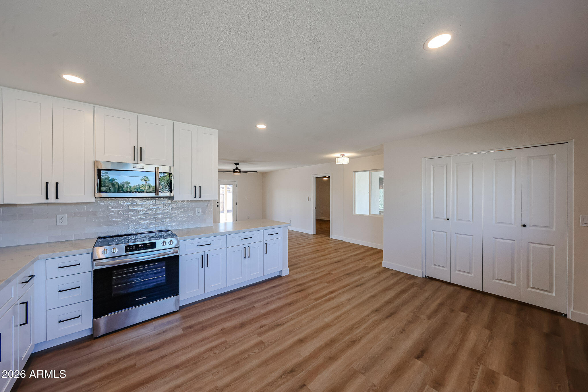 3337 W OCOTILLO Road, Phoenix, AZ 85017 — Photo 1 of 31