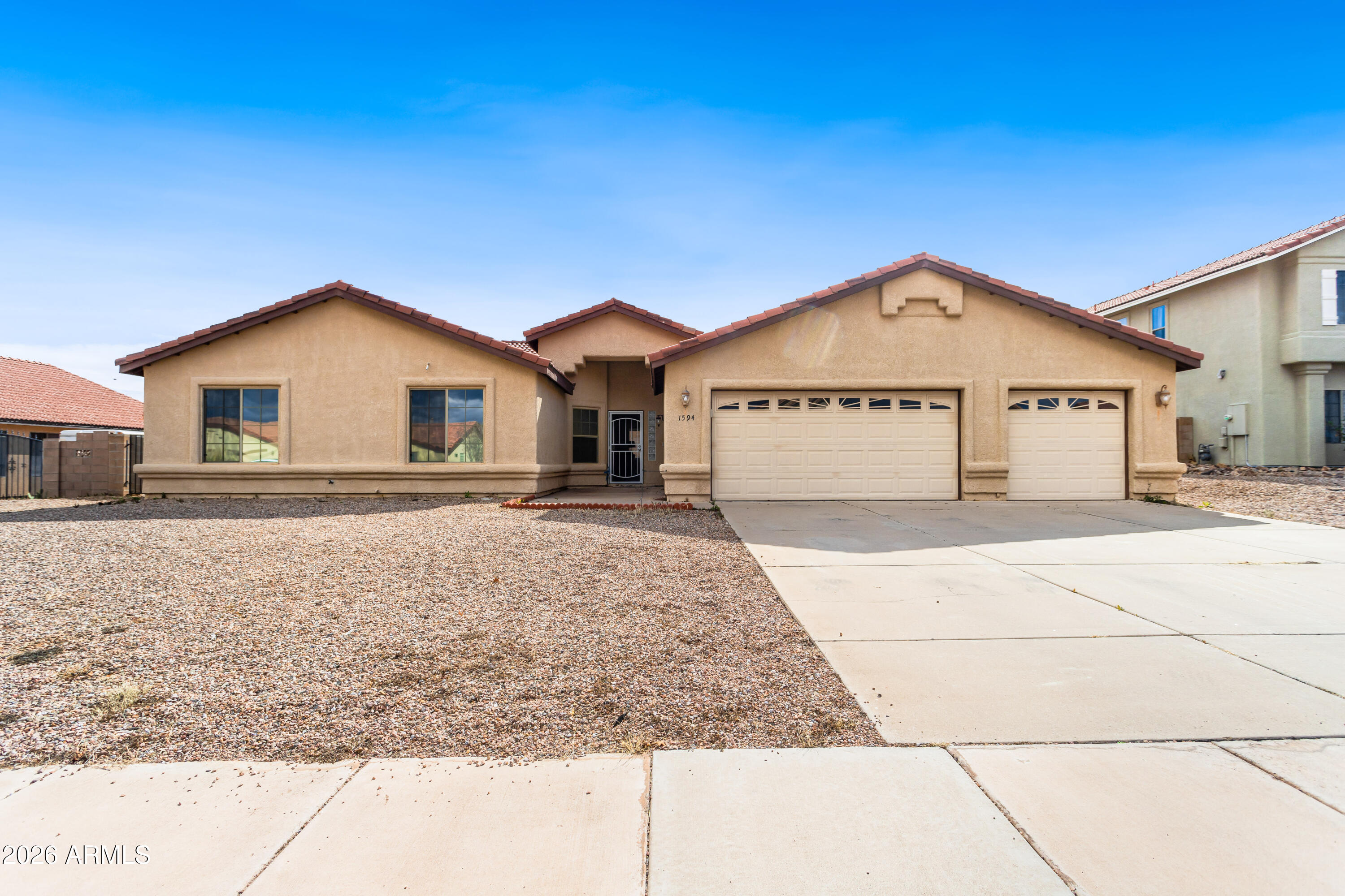 1594 Mission Viejo Drive, Sierra Vista, AZ 85635 — Photo 1 of 35