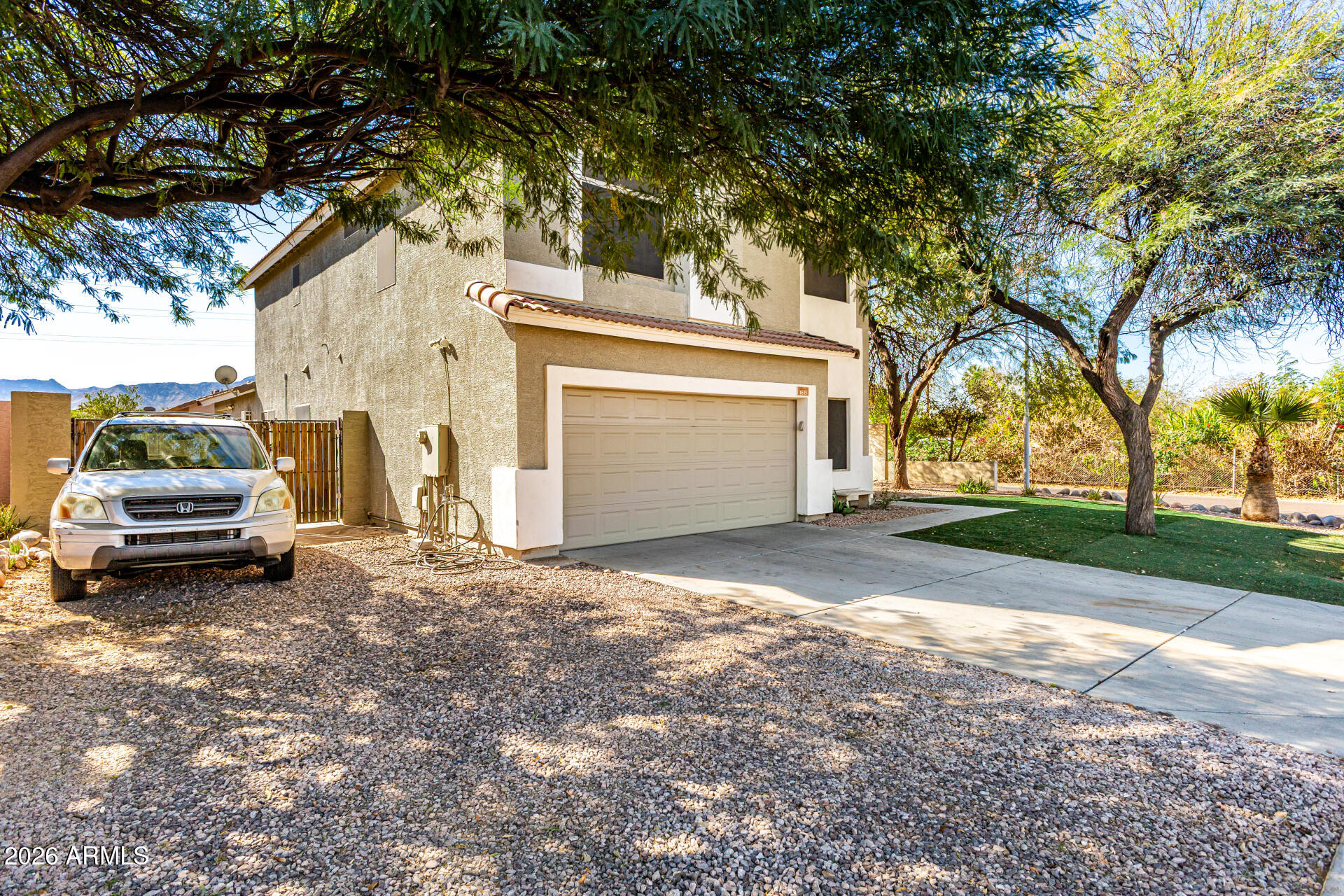 1635 W DUNBAR Drive, Phoenix, AZ 85041 — Photo 1 of 46
