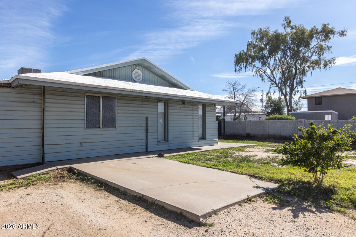75 N PHOENIX Street, Florence, AZ 85132 — Photo 1 of 24