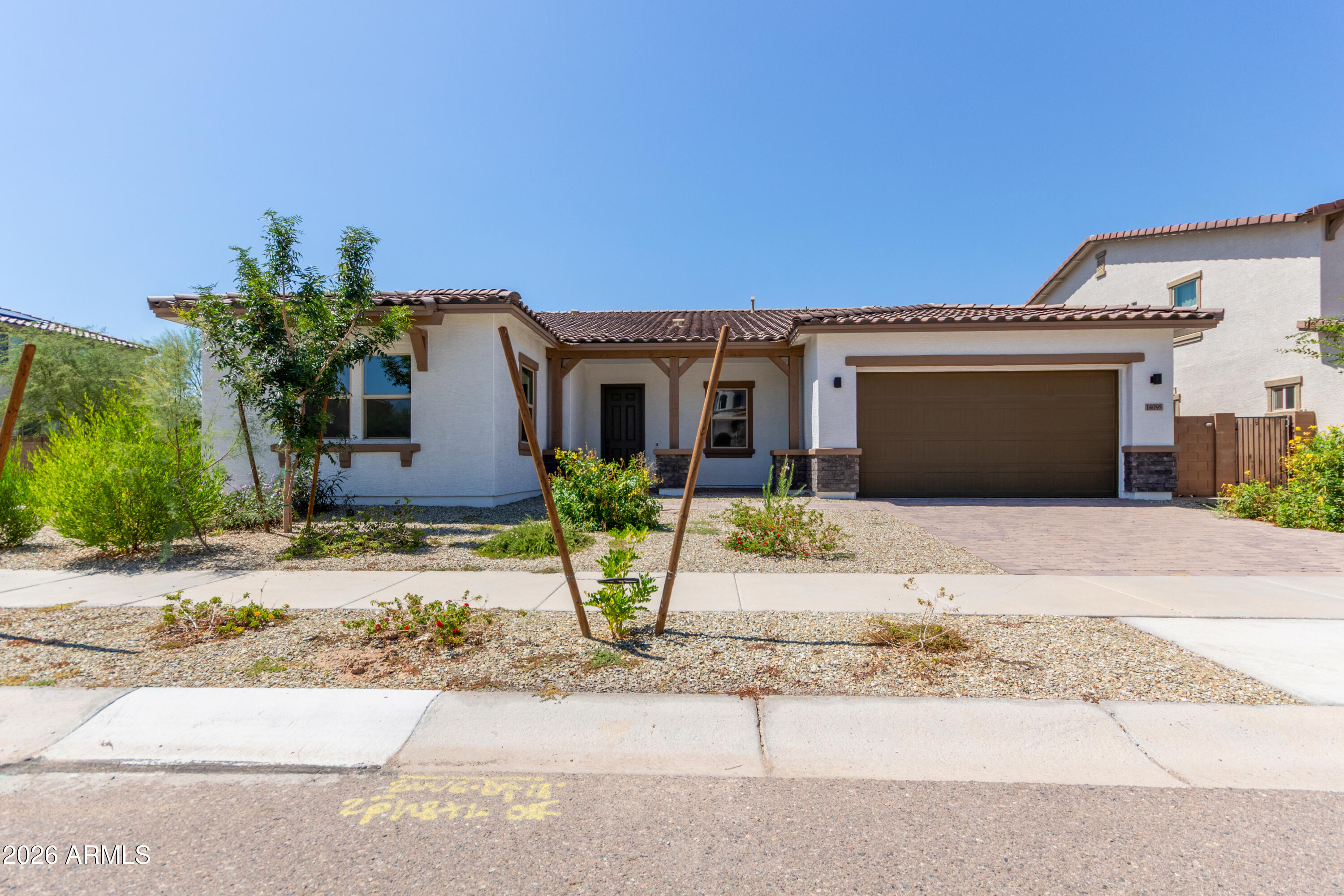 14095 W CRABAPPLE Drive, Surprise, AZ 85387 — Photo 1 of 29