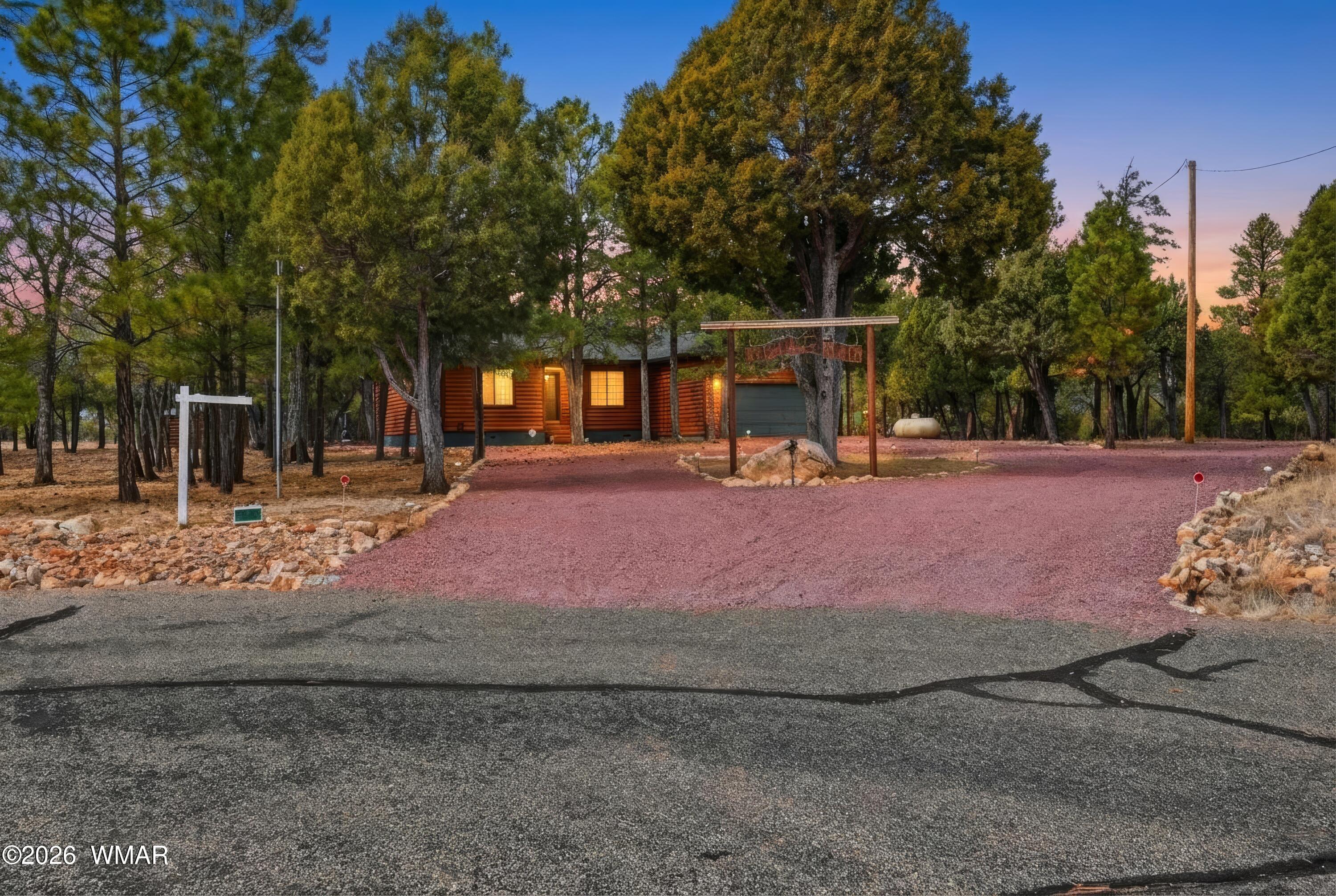 4941 Saddle Blanket Circle, Happy Jack, AZ 86024 — Photo 1 of 31