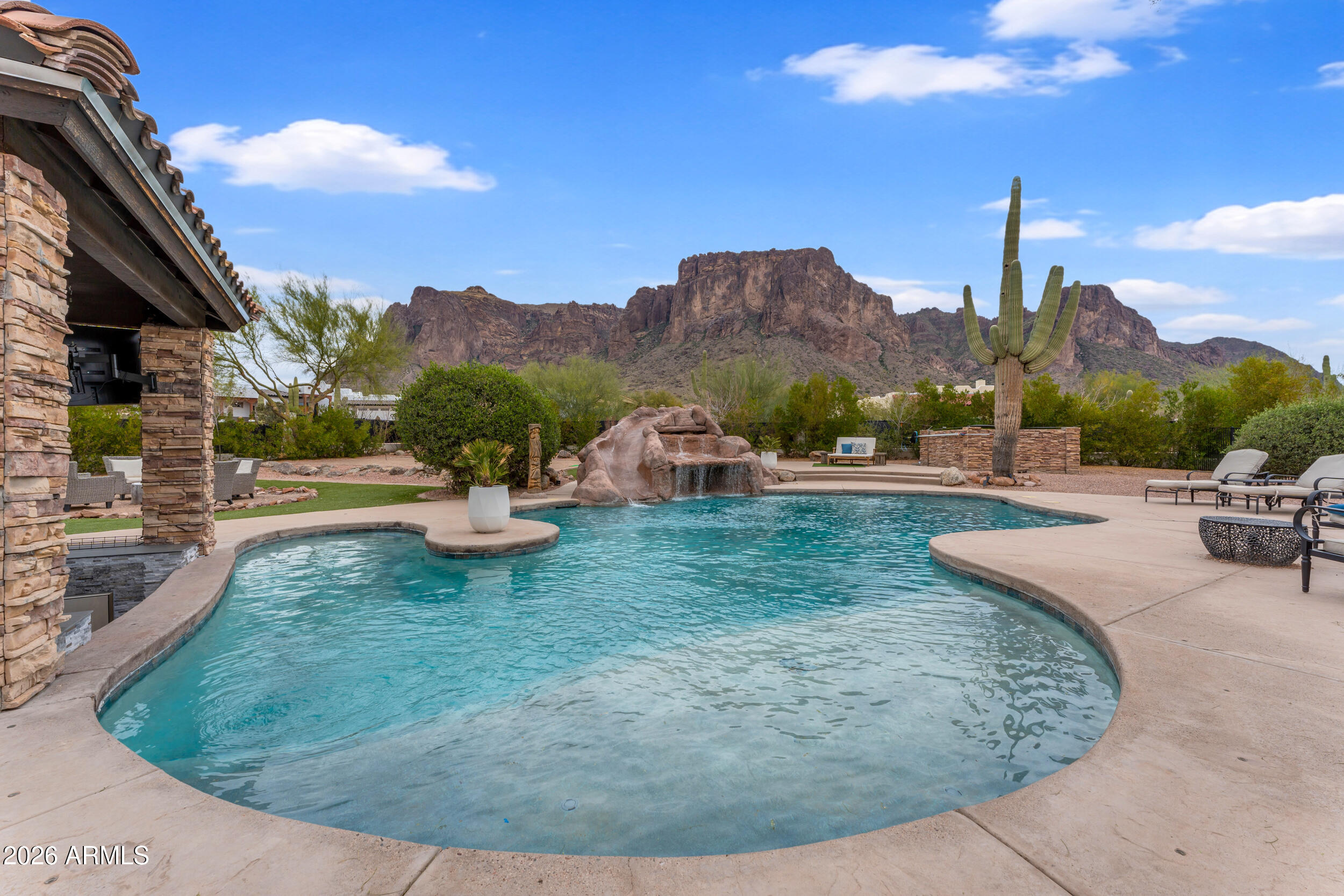 5850 E CONCHO Street, Apache Junction, AZ 85119 — Photo 1 of 78