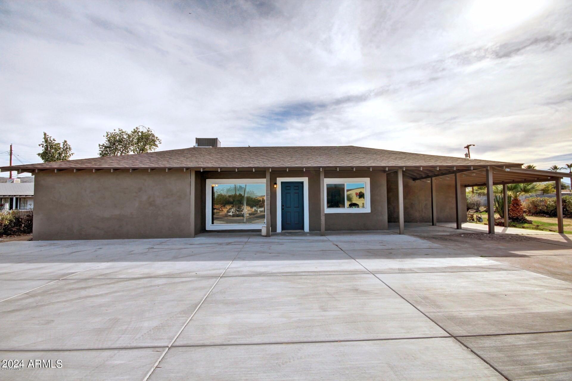 29 E BASELINE Road, Phoenix, AZ 85042 — Photo 1 of 7