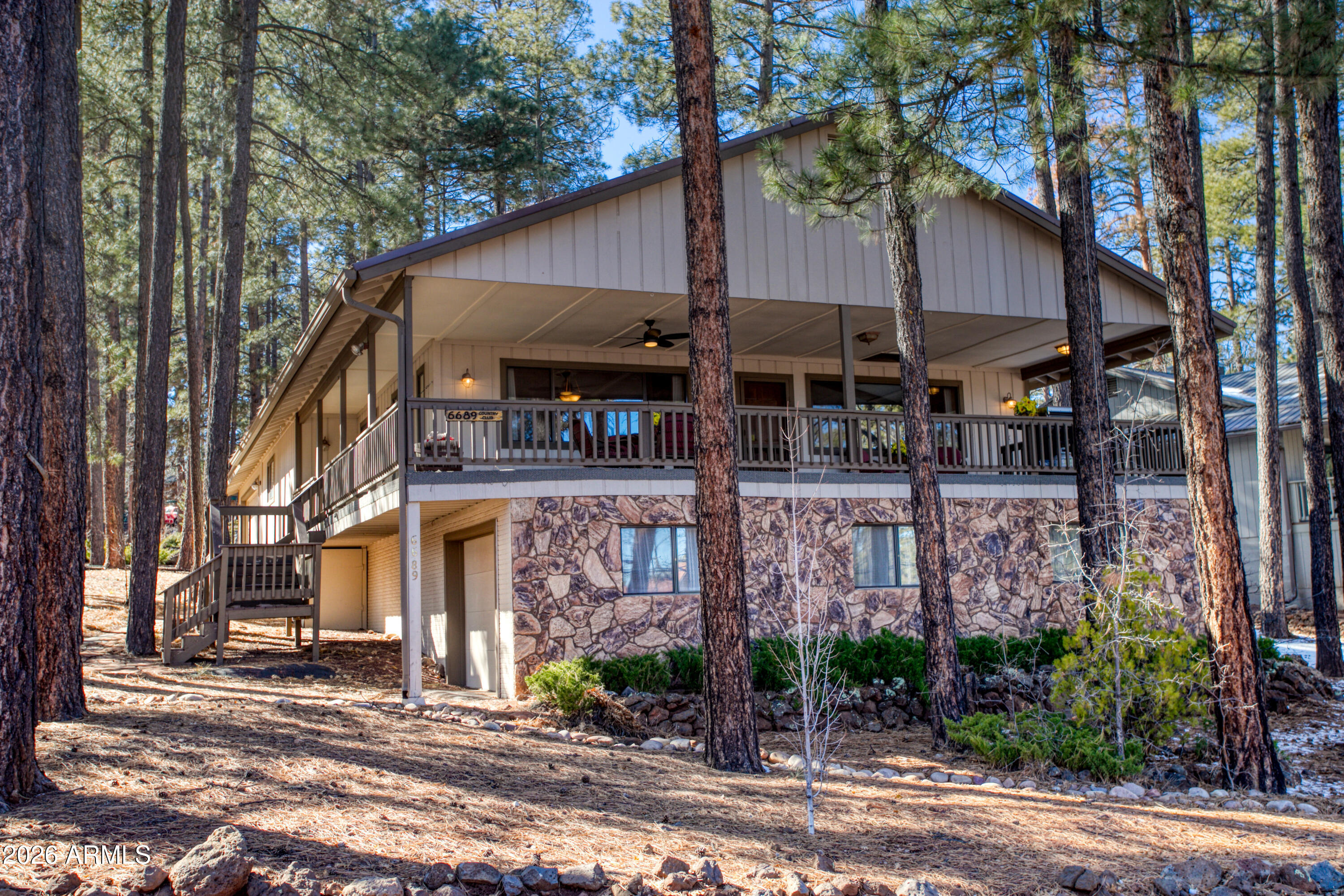 6689 COUNTRY CLUB Drive, Pinetop, AZ 85935 — Photo 1 of 65