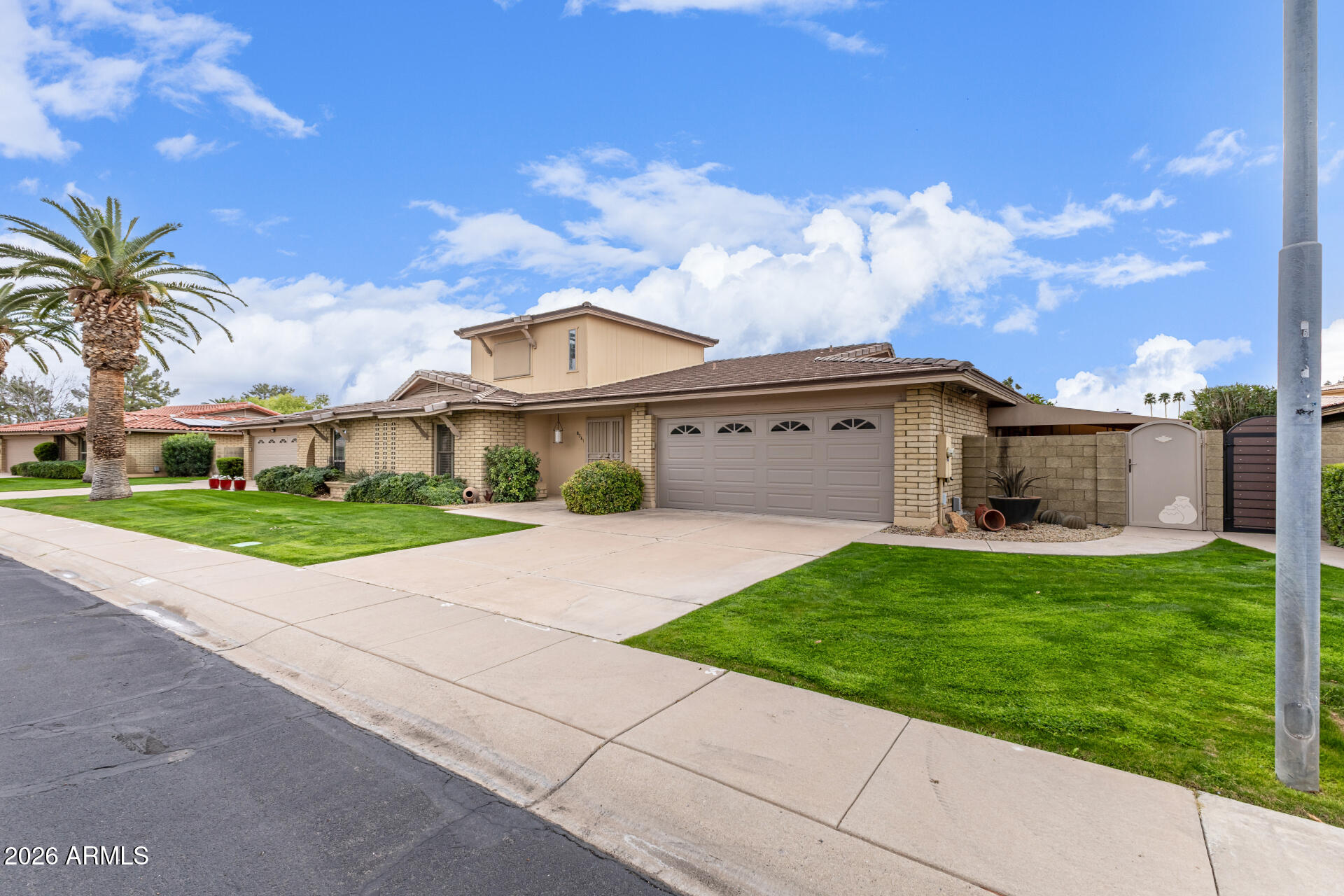 8361 E VIA DE LA ESCUELA, Scottsdale, AZ 85258 — Photo 1 of 49