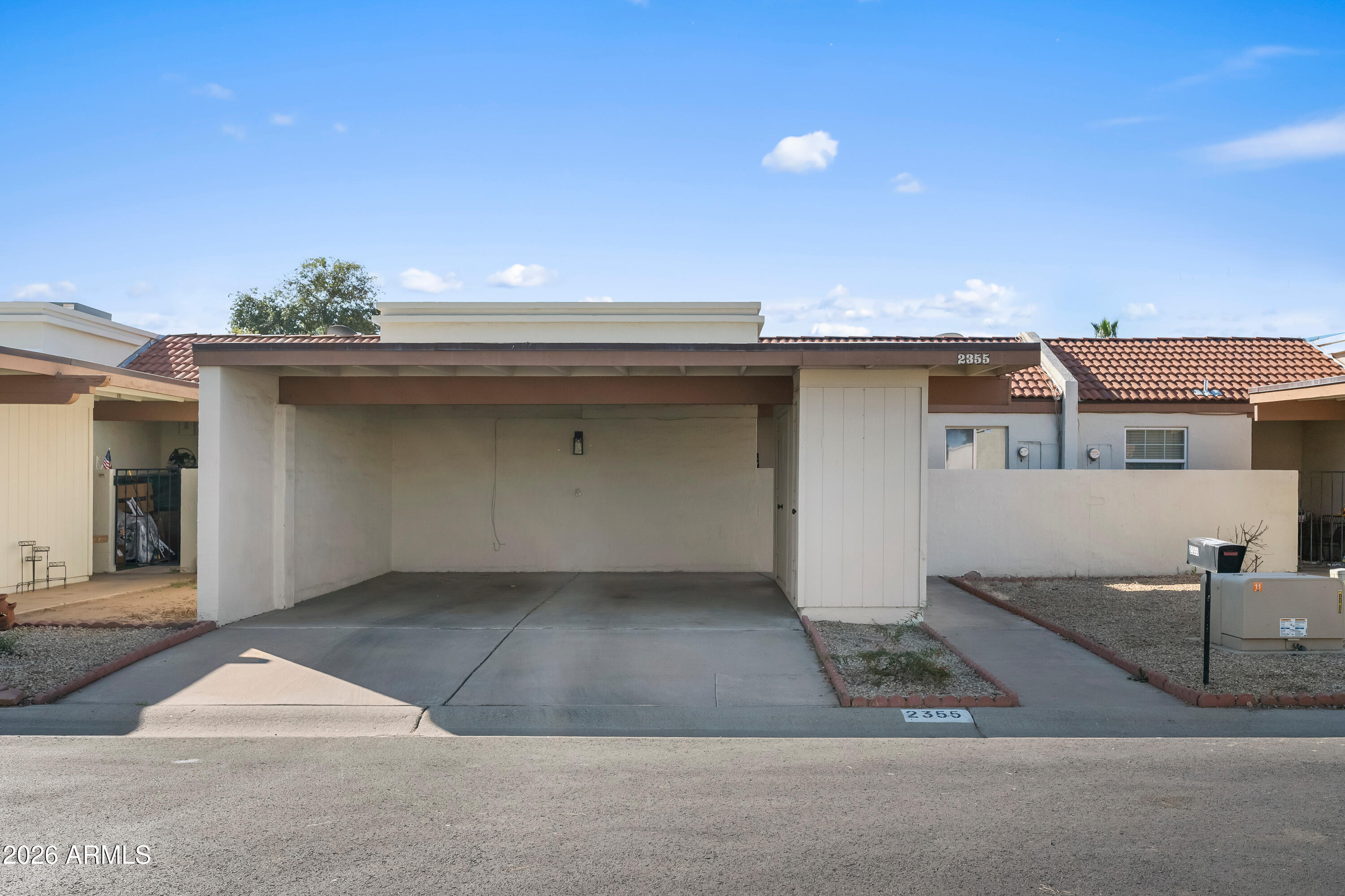 2355 W VOLTAIRE Avenue, Phoenix, AZ 85029 — Photo 1 of 23
