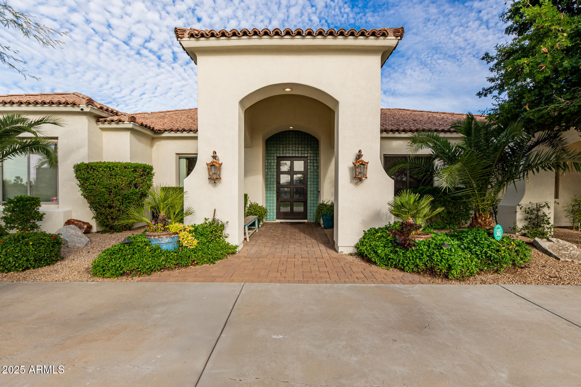 7002 E ASTER Drive, Scottsdale, AZ 85254 — Photo 1 of 46