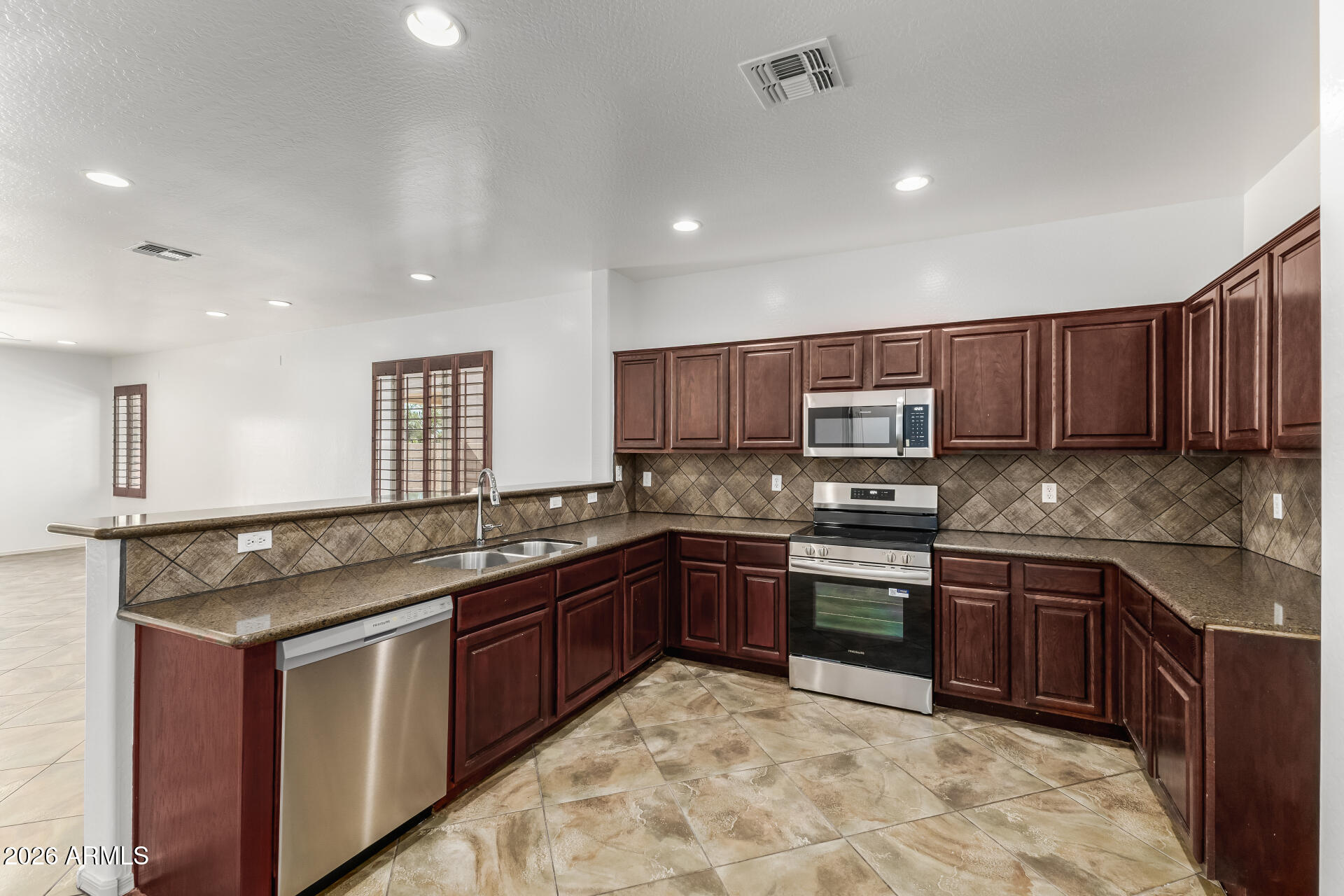 Thumbnail 13
