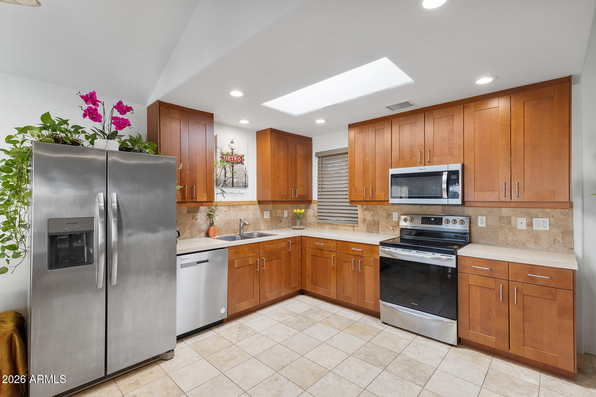 1885 E KIRKLAND Lane, Tempe, AZ 85281 — Photo 1 of 26