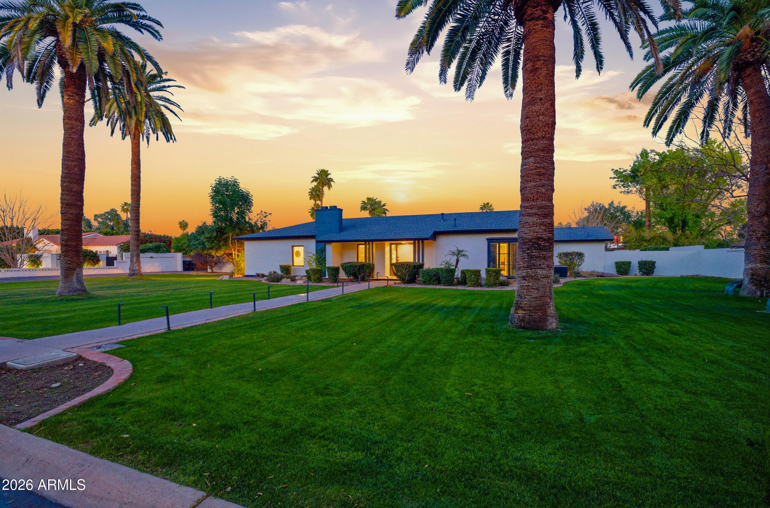 2939 N MANOR Drive W, Phoenix, AZ 85014 — Photo 1 of 52