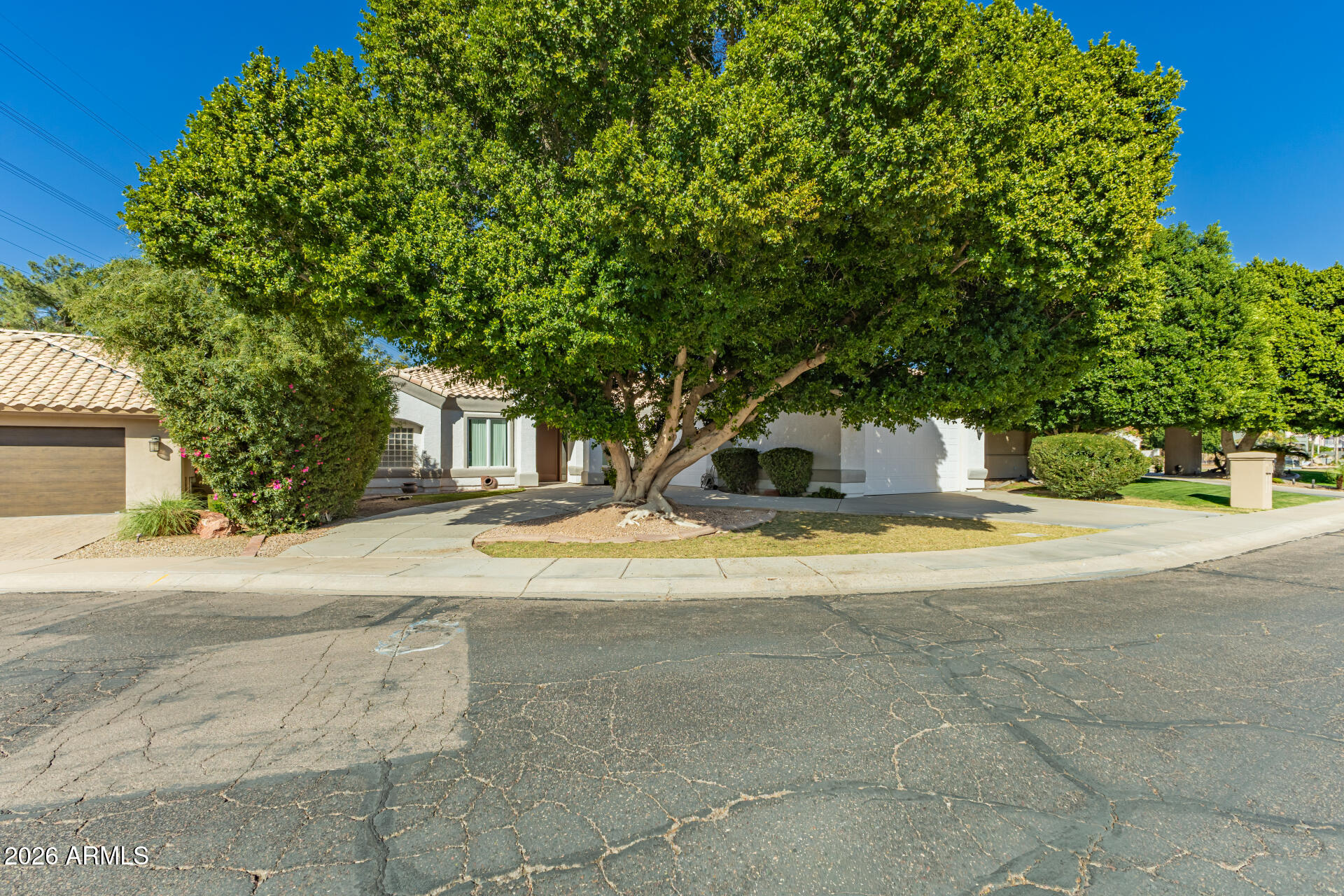 1912 E SCHOONER Court, Gilbert, AZ 85234 — Photo 1 of 33
