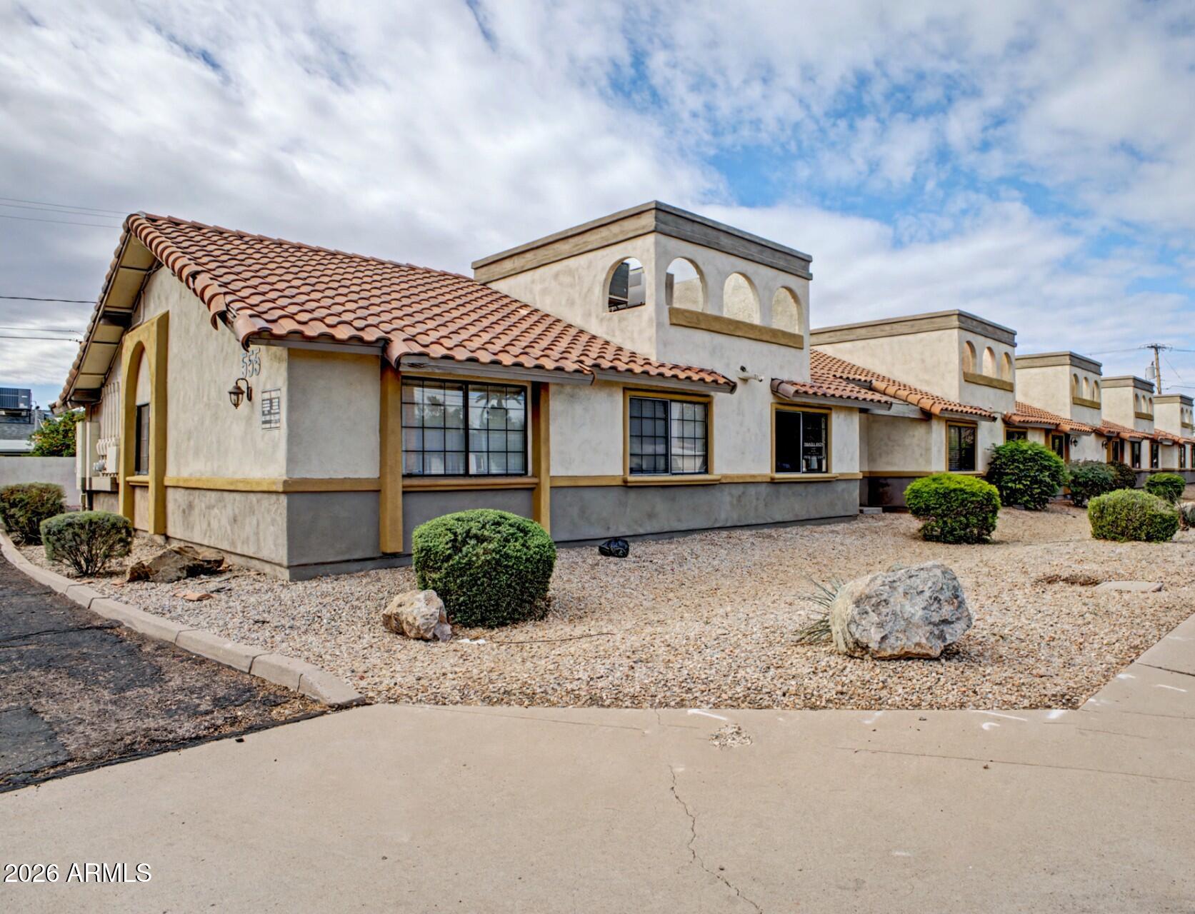 555 W UNIVERSITY Drive, Mesa, AZ 85201 — Photo 1 of 25
