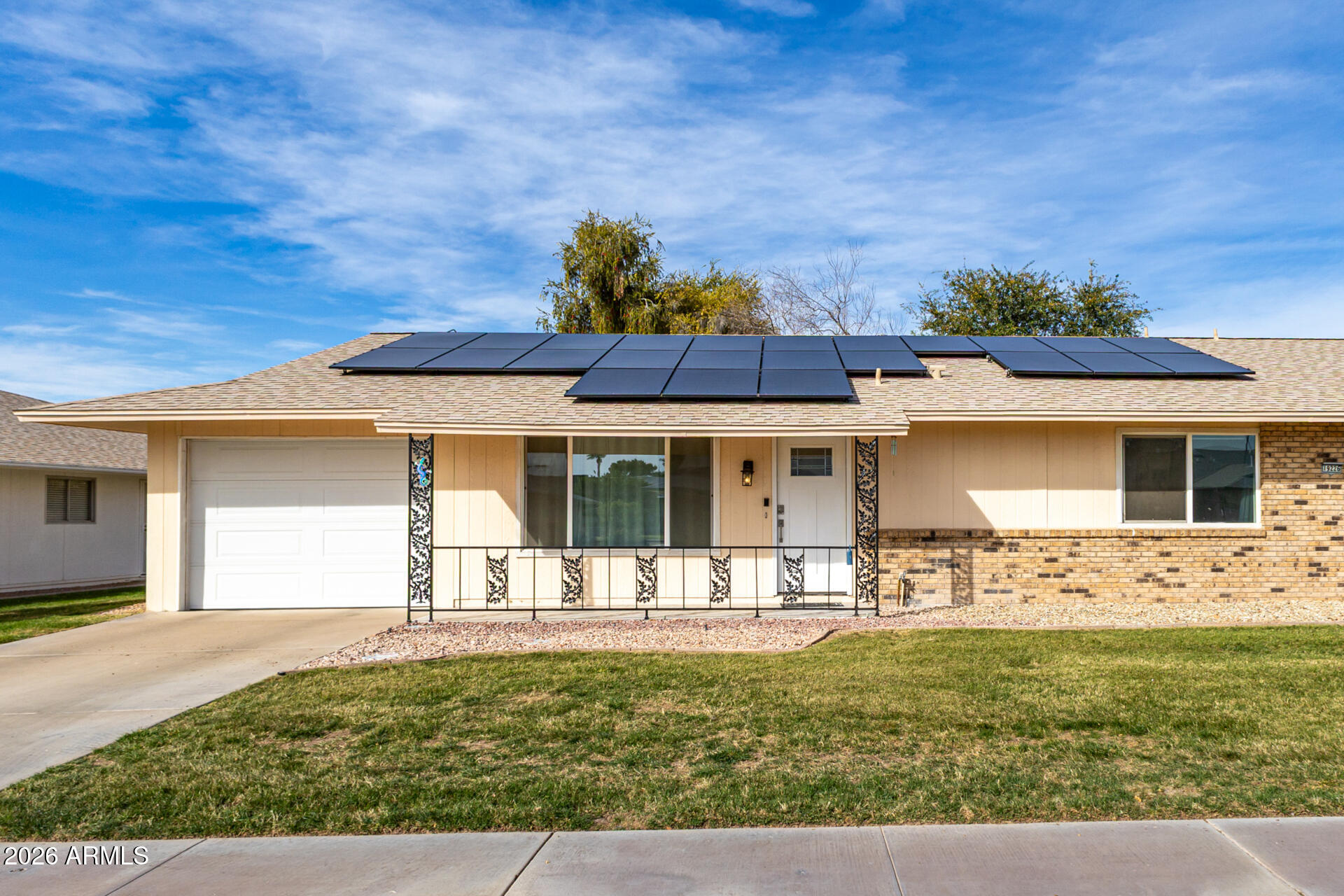 19226 N SIGNAL BUTTE Circle, Sun City, AZ 85373 — Photo 1 of 36