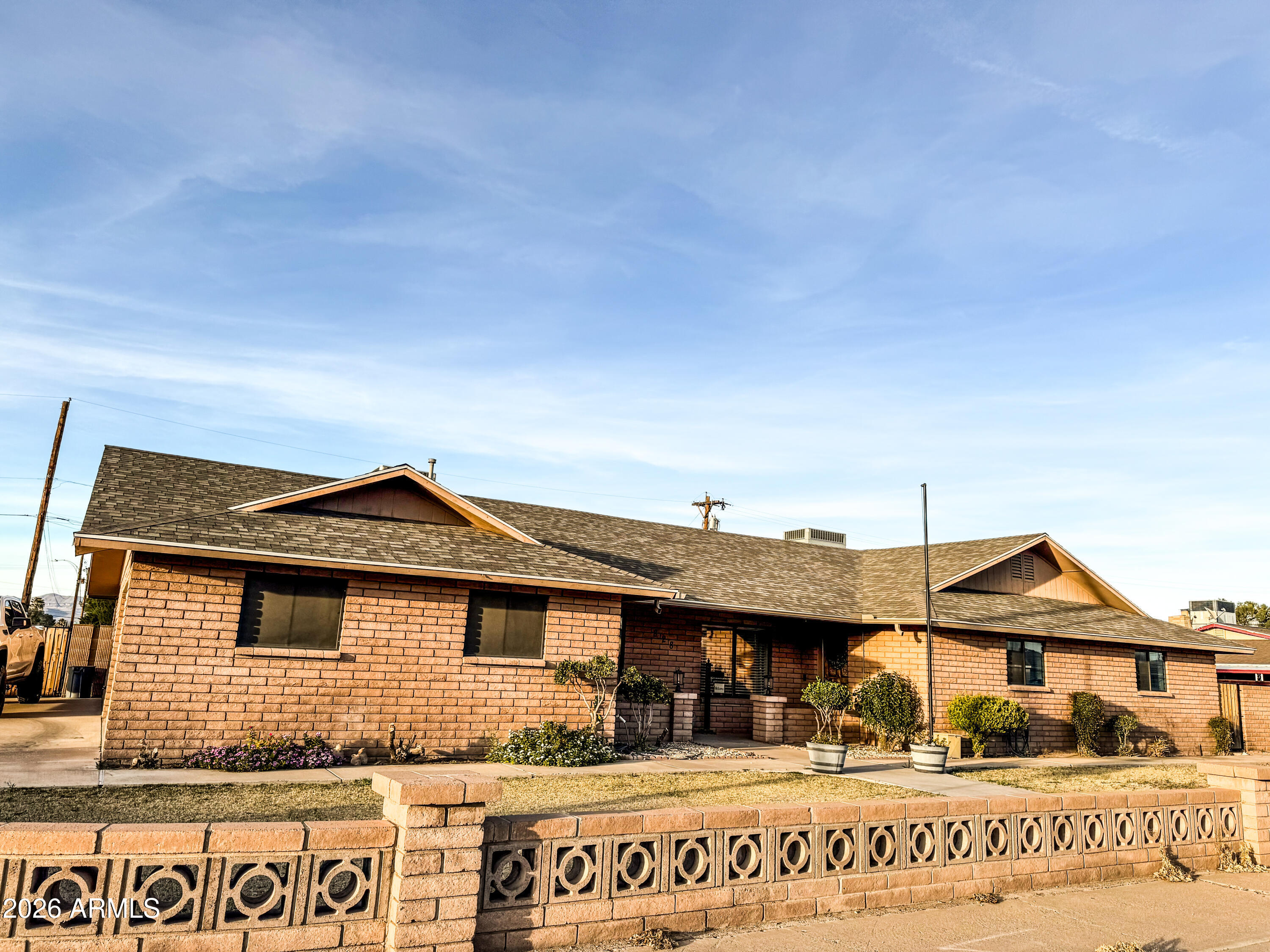 828 W Navajo Lane, Safford, AZ 85546 — Photo 1 of 15