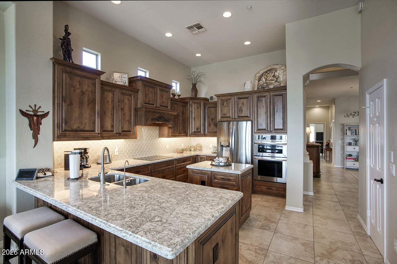 14211 N HONEYSUCKLE Drive, Fountain Hills, AZ 85268 — Photo 1 of 36