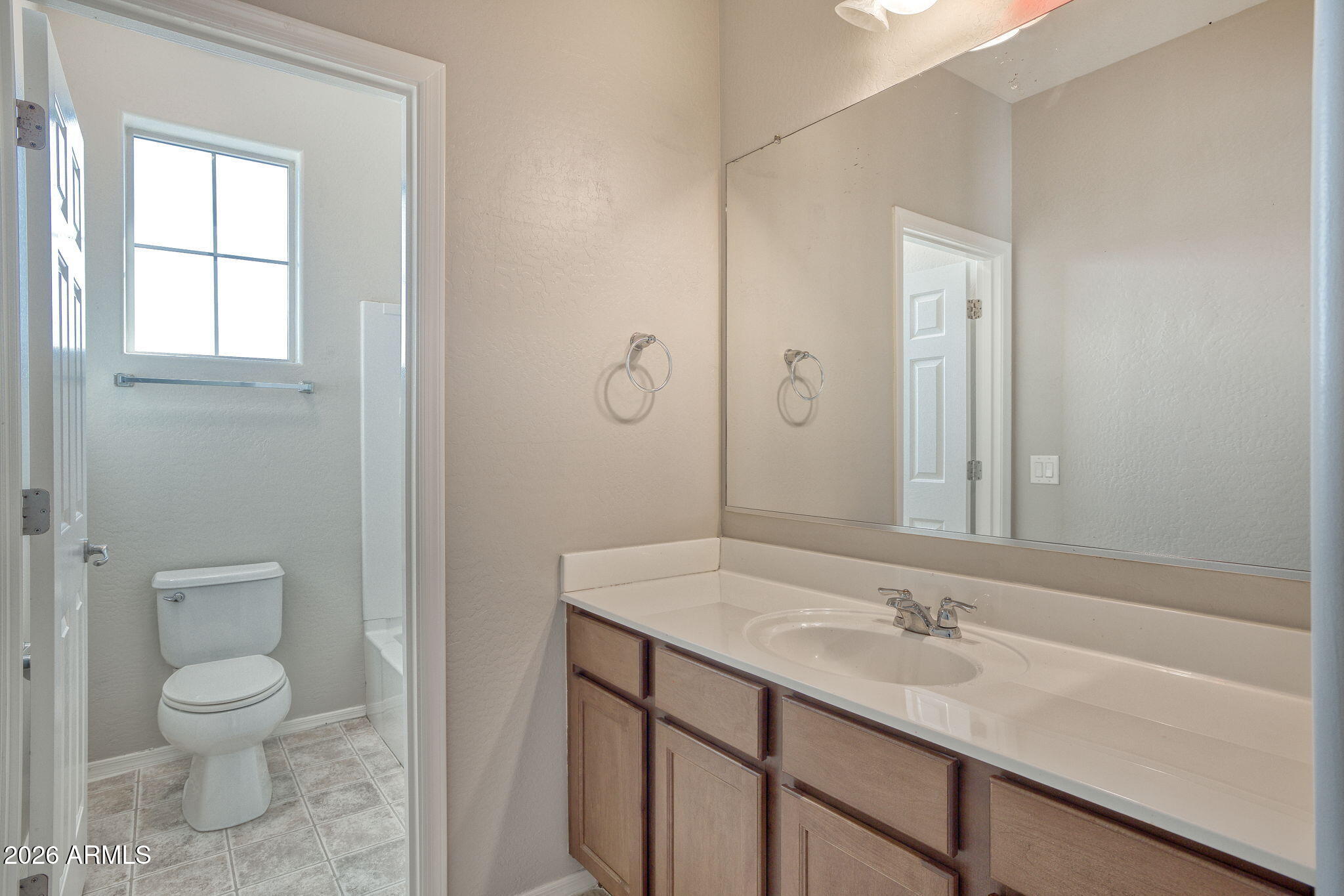 Thumbnail 38