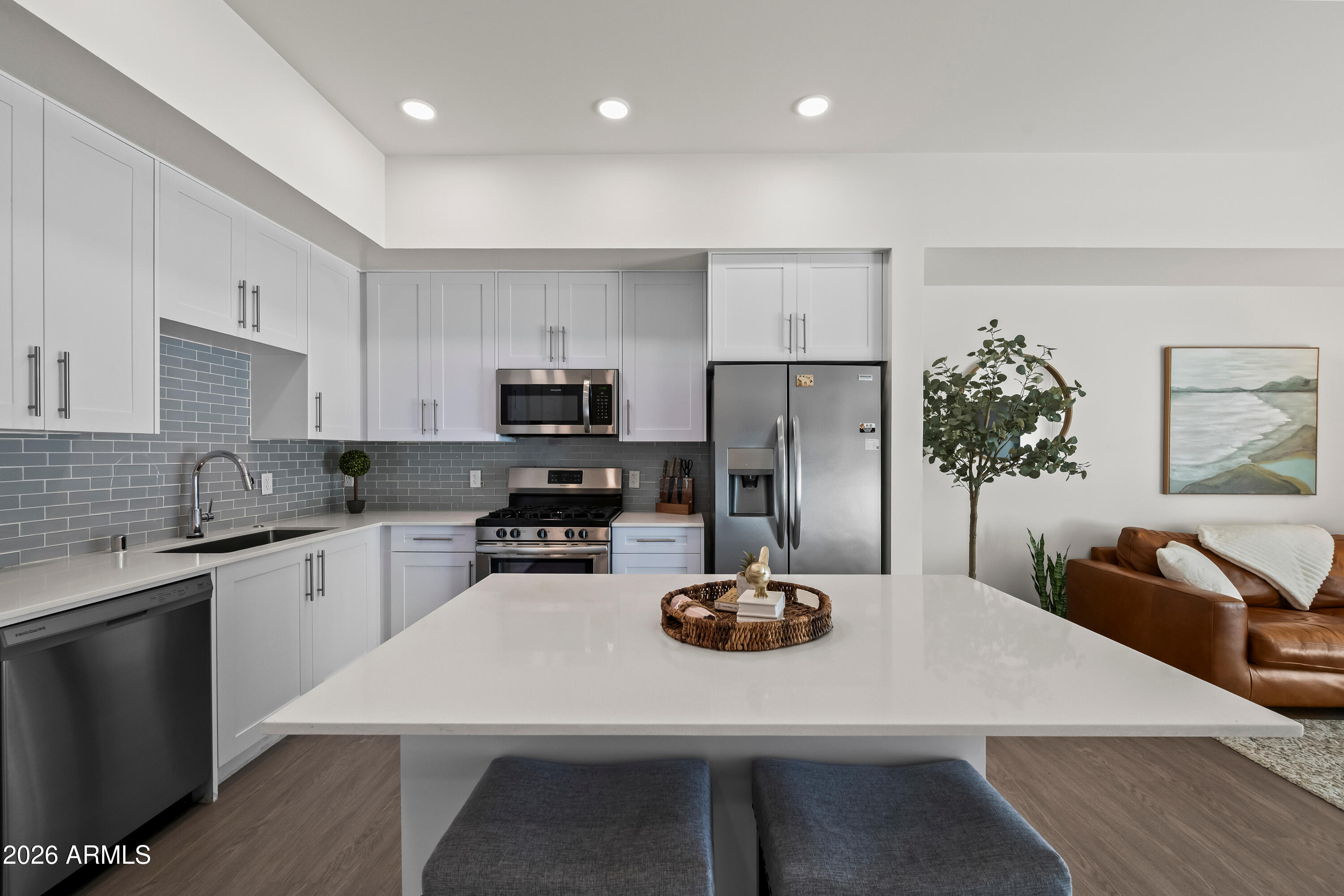 7300 E EARLL Drive 1022, Scottsdale, AZ 85251 — Photo 1 of 23