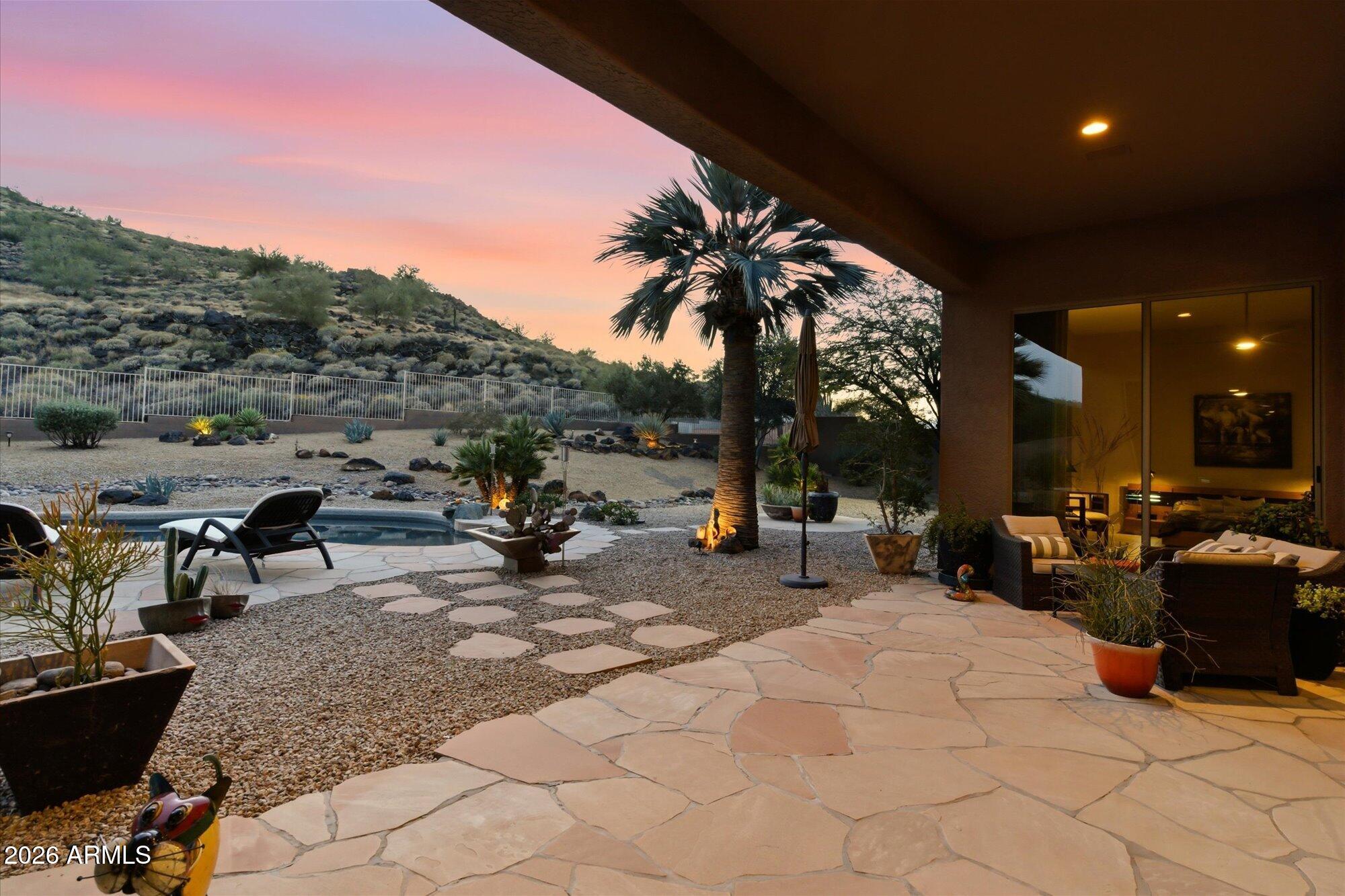5565 W PINNACLE HILL Drive W, Glendale, AZ 85310 — Photo 1 of 54