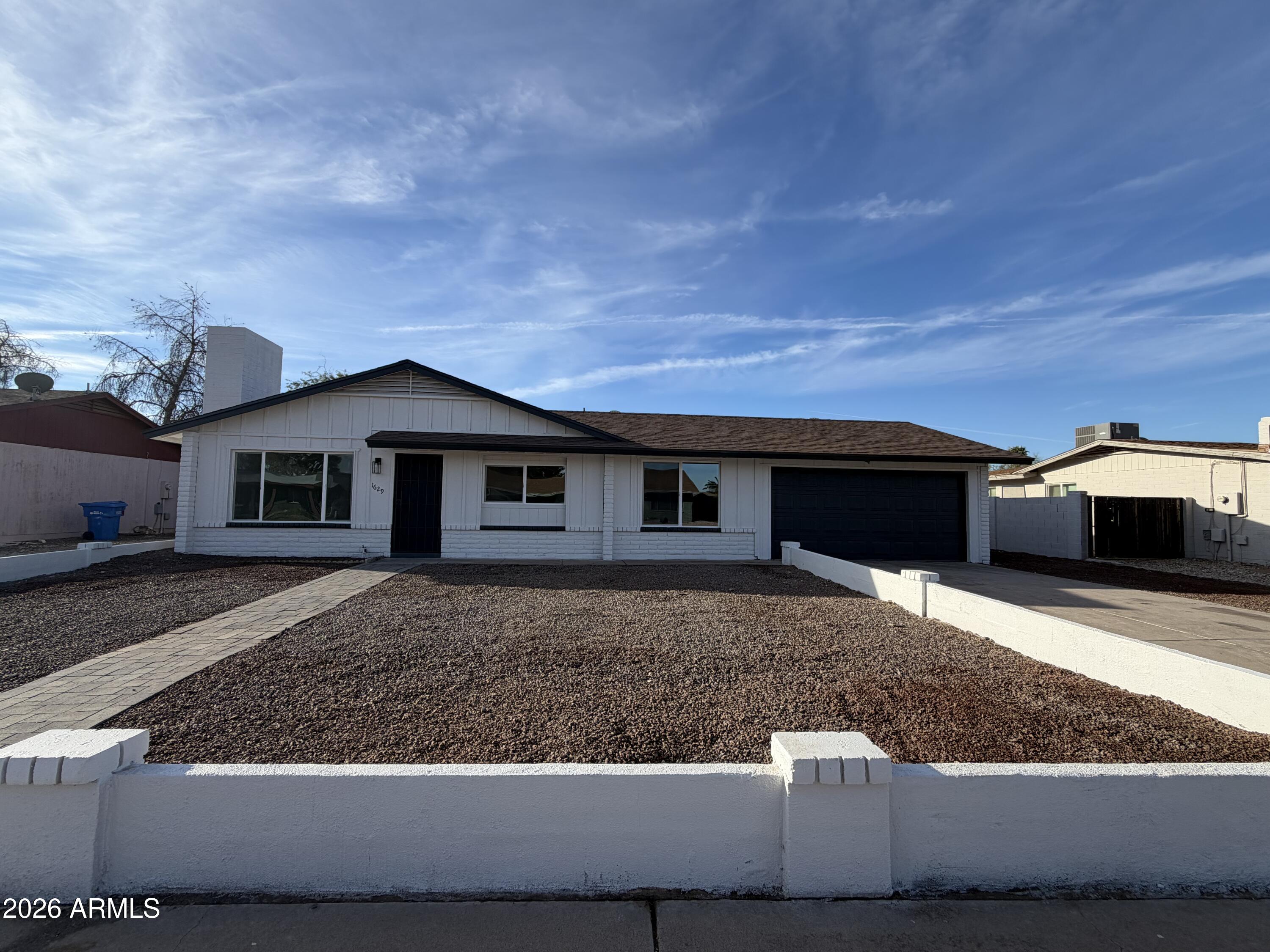 1629 W TARO Lane, Phoenix, AZ 85027 — Photo 1 of 20