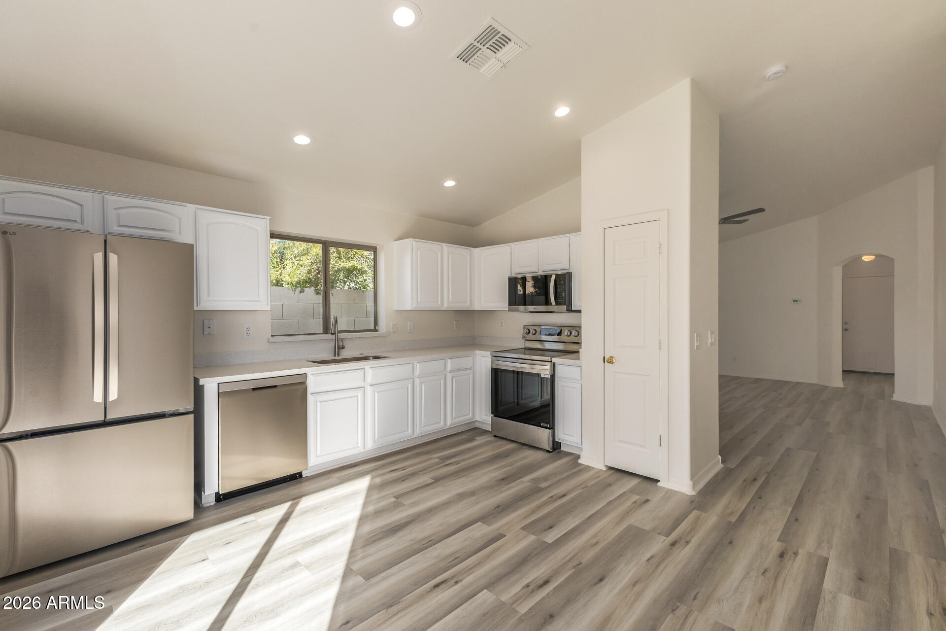 24208 N OASIS Boulevard, Florence, AZ 85132 — Photo 1 of 23