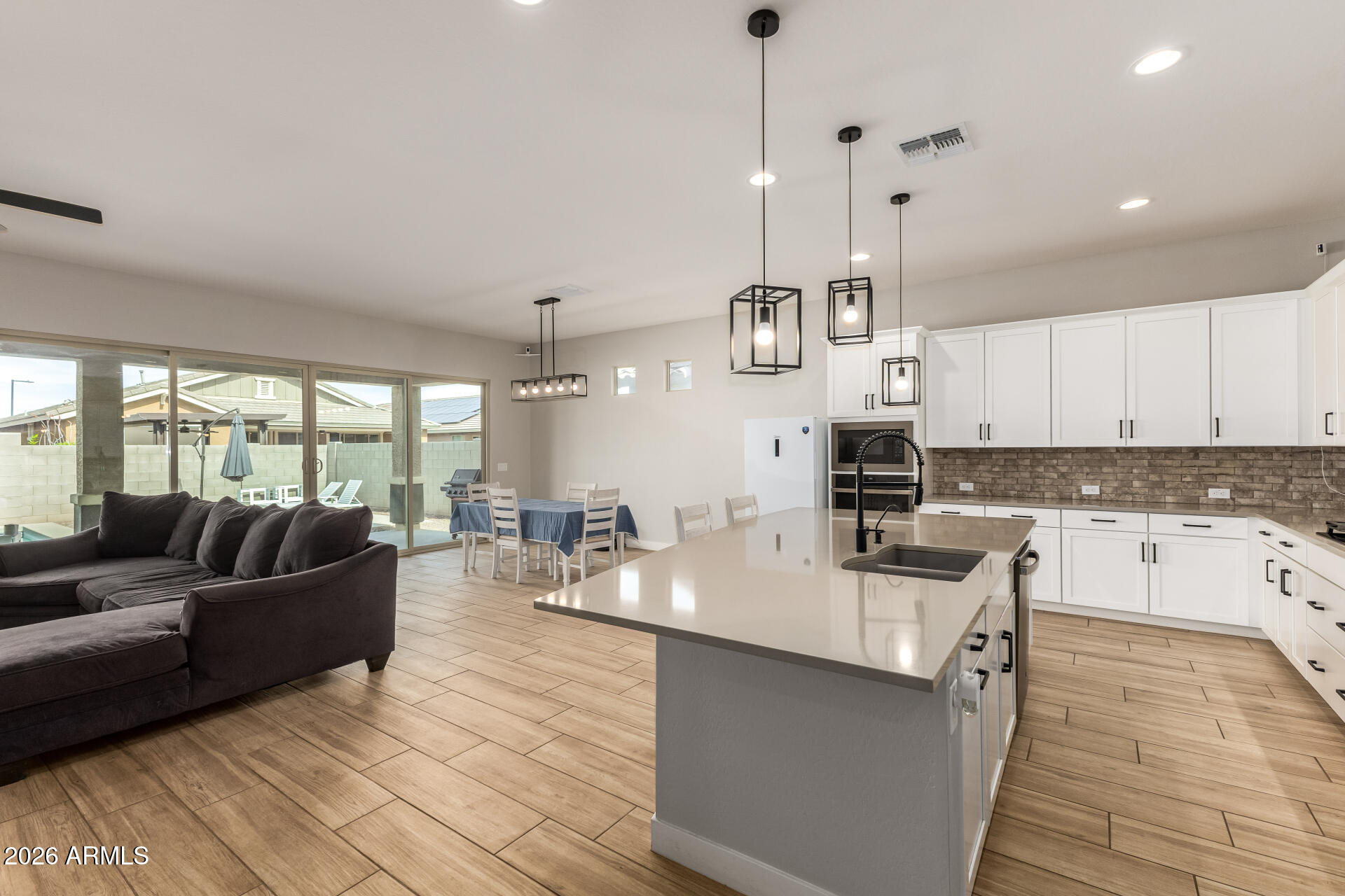 16064 W MONTANA DE ORO Drive, Surprise, AZ 85387 — Photo 1 of 42