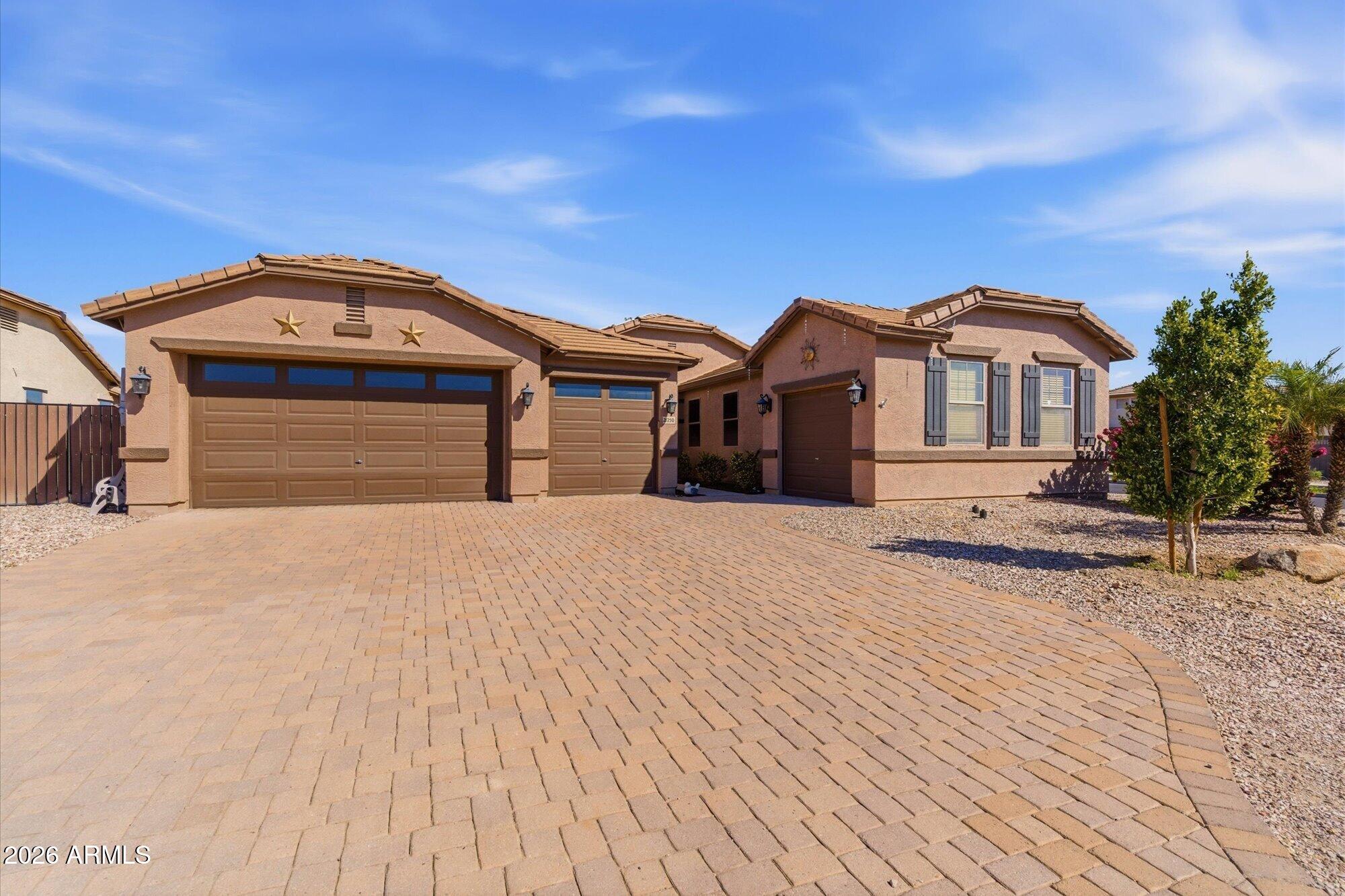 22250 W ASHLEIGH MARIE Drive, Buckeye, AZ 85326 — Photo 1 of 39