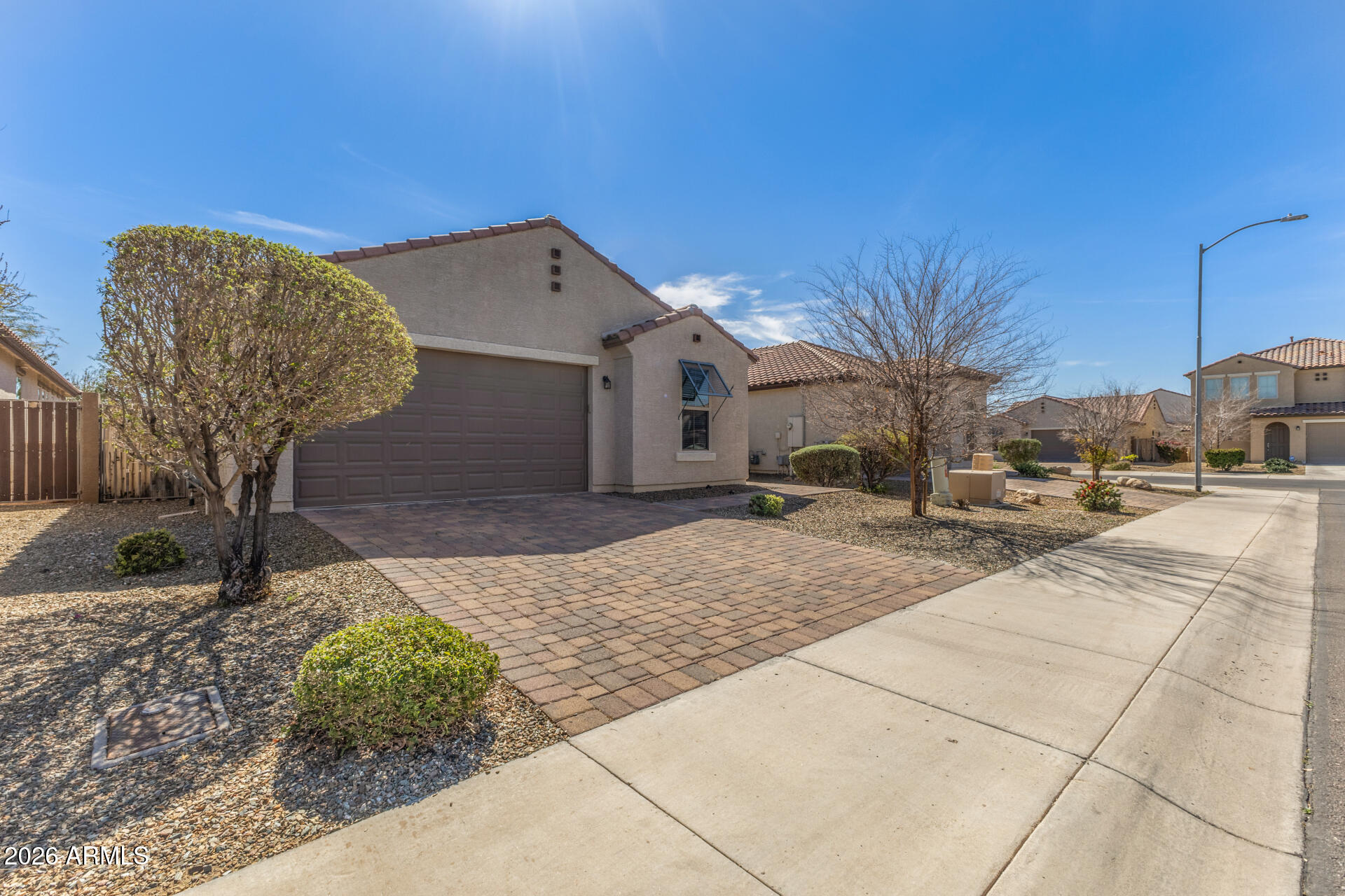 10043 W ROBIN Lane, Peoria, AZ 85383 — Photo 1 of 38