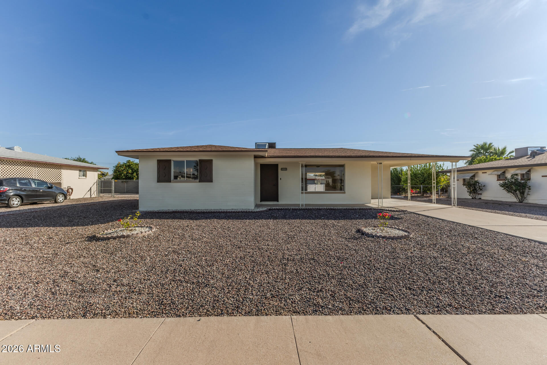5325 E DES MOINES Street, Mesa, AZ 85205 — Photo 1 of 18