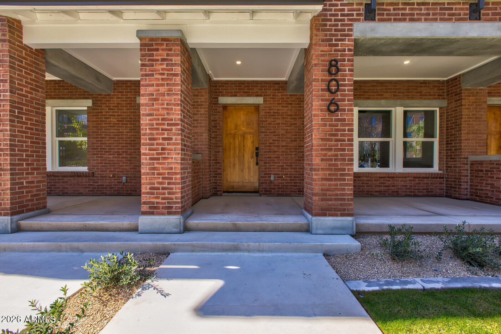 806 N 2ND Avenue, Phoenix, AZ 85003 — Photo 1 of 18
