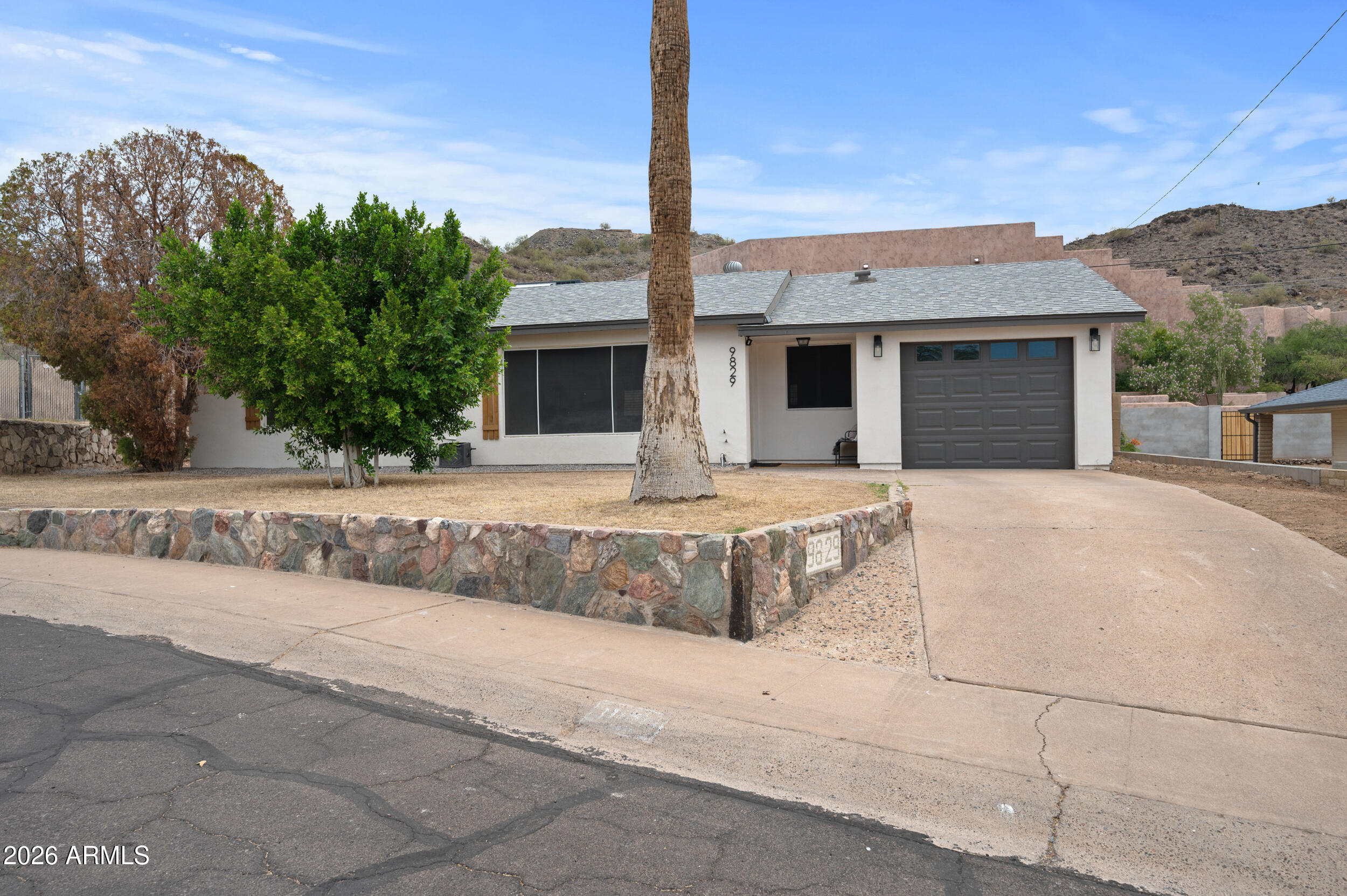 9829 N 4TH Avenue, Phoenix, AZ 85021 — Photo 1 of 32