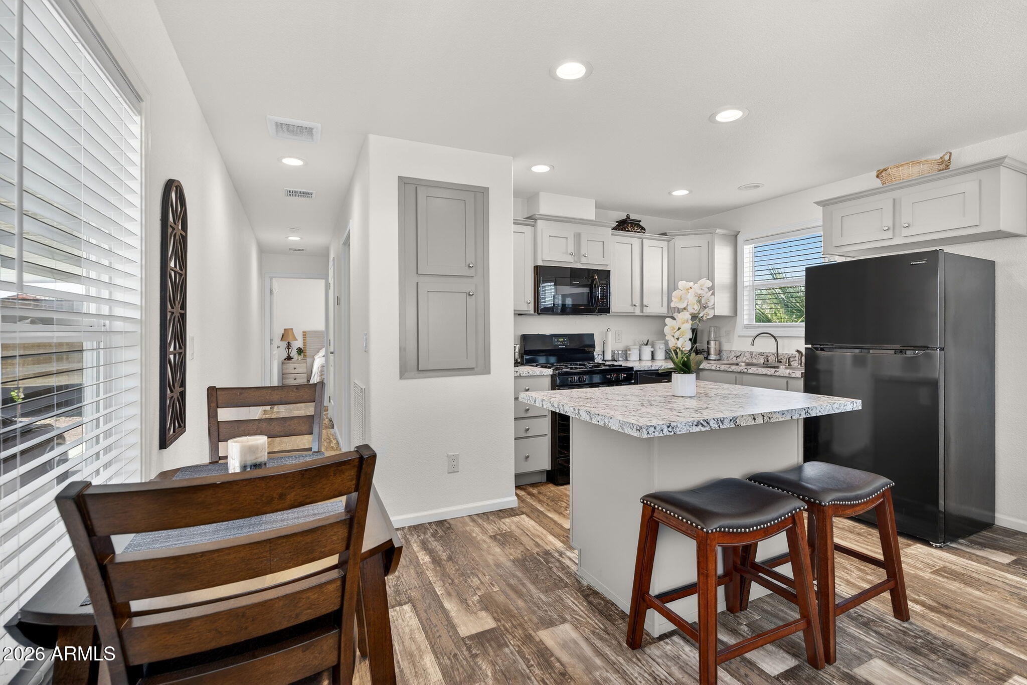 202 N MERIDIAN Road 220, Apache Junction, AZ 85120 — Photo 1 of 30