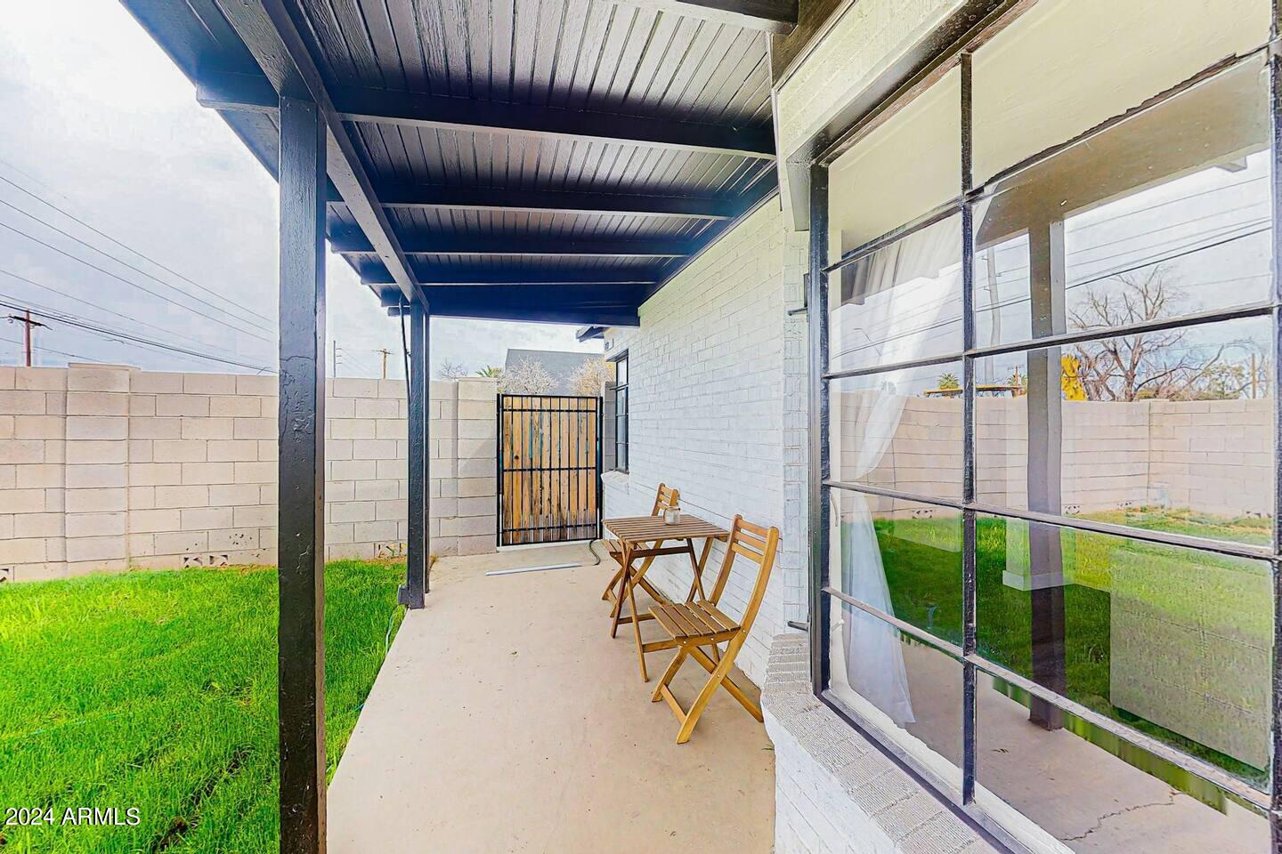 707 E UNIVERSITY Drive, Mesa, AZ 85203 — Photo 1 of 32