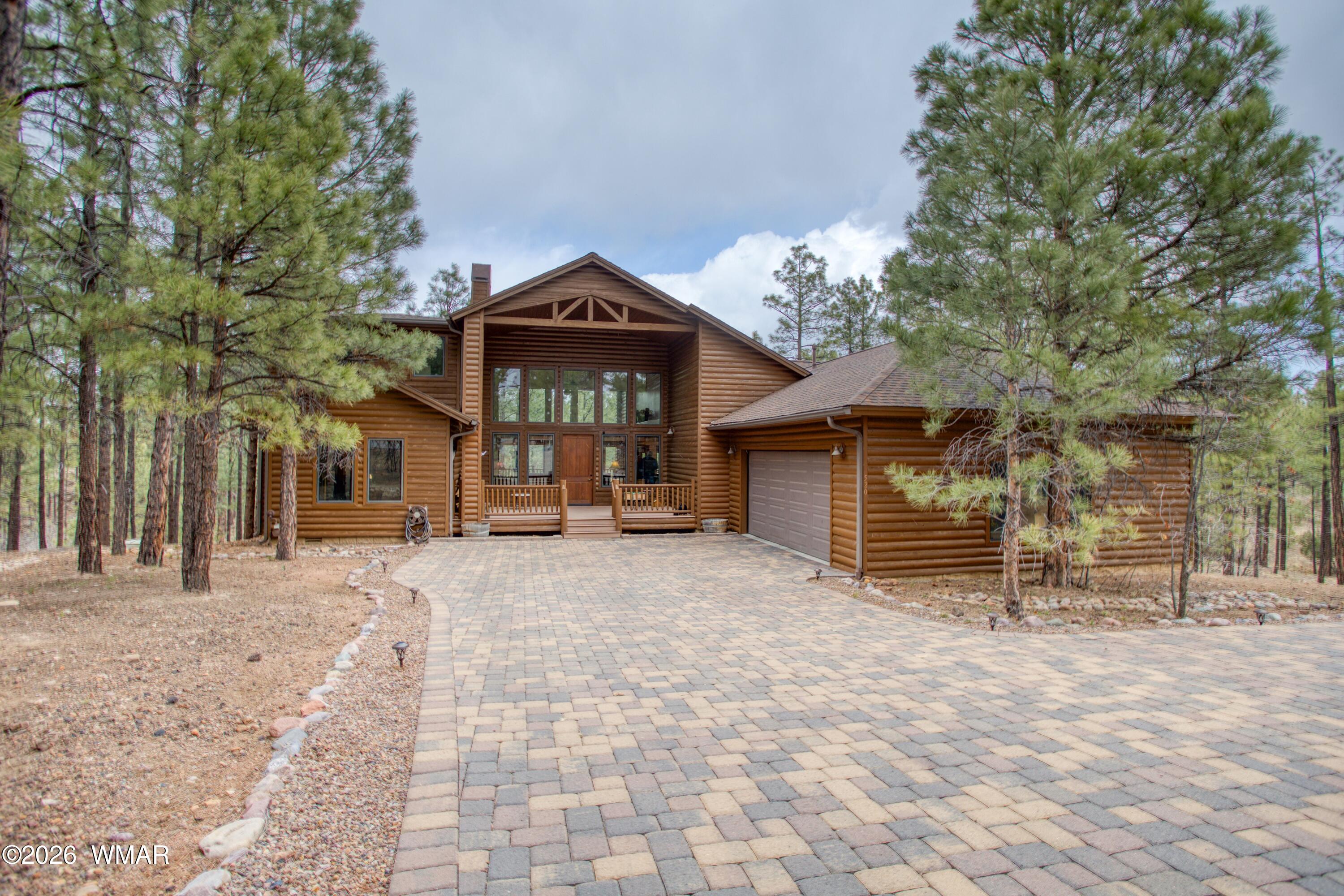 520 N Silverleaf Lane, Show Low, AZ 85901