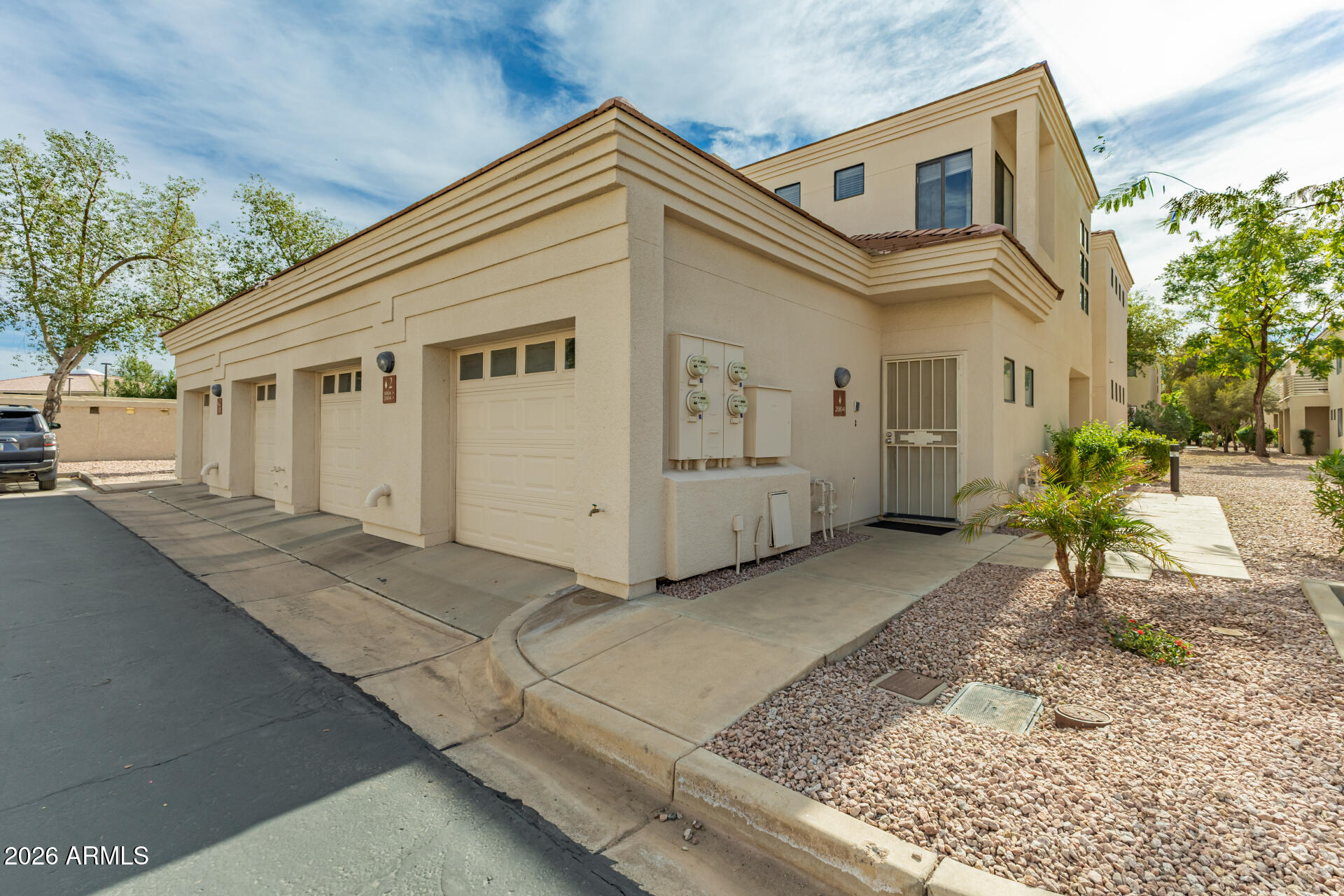 8270 N HAYDEN Road 2004, Scottsdale, AZ 85258 — Photo 1 of 39