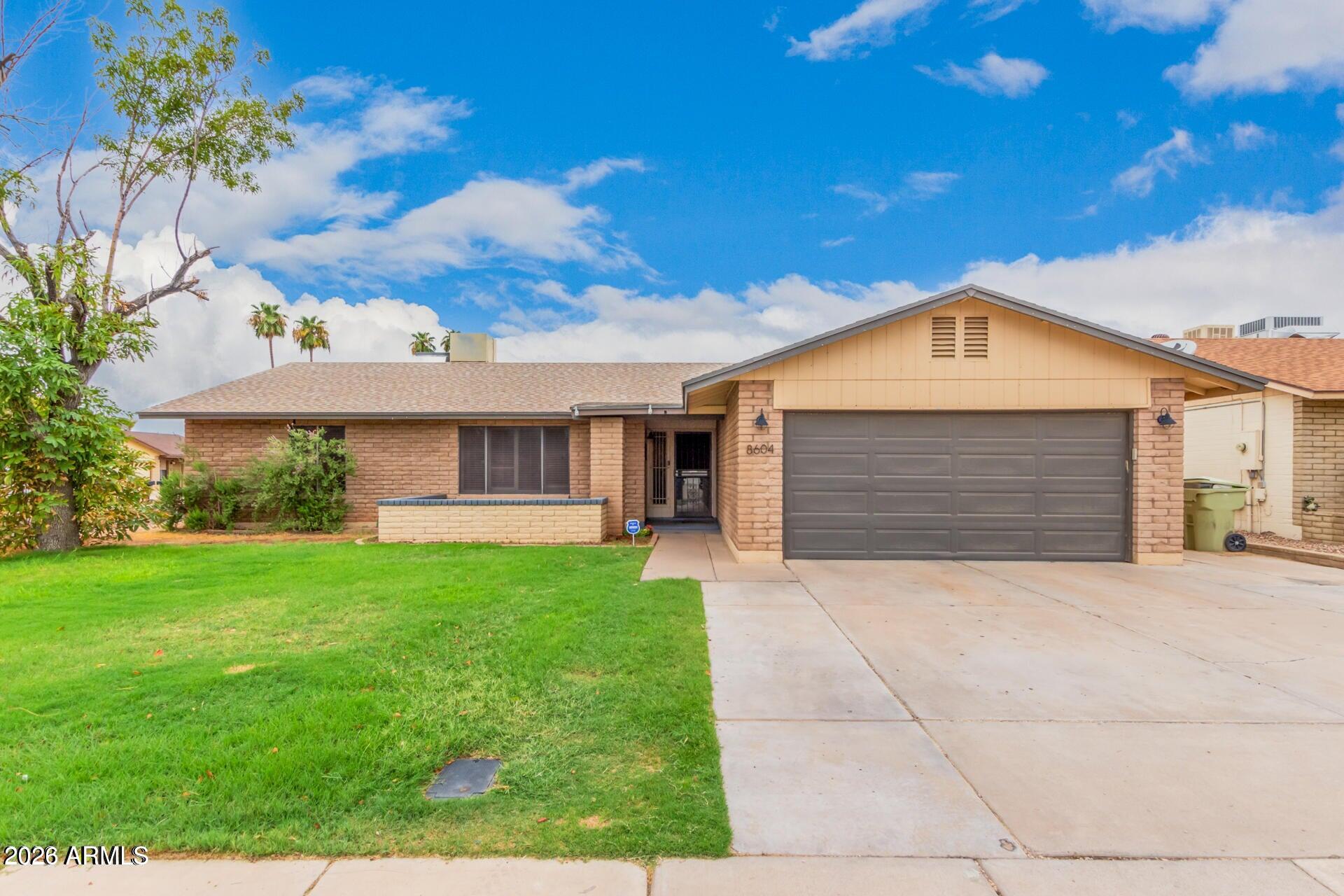 8604 N 54TH Drive, Glendale, AZ 85302 — Photo 1 of 16