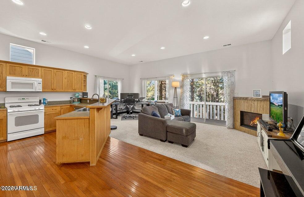 4371 E SAVANNAH Circle, Flagstaff, AZ 86004 — Photo 1 of 34