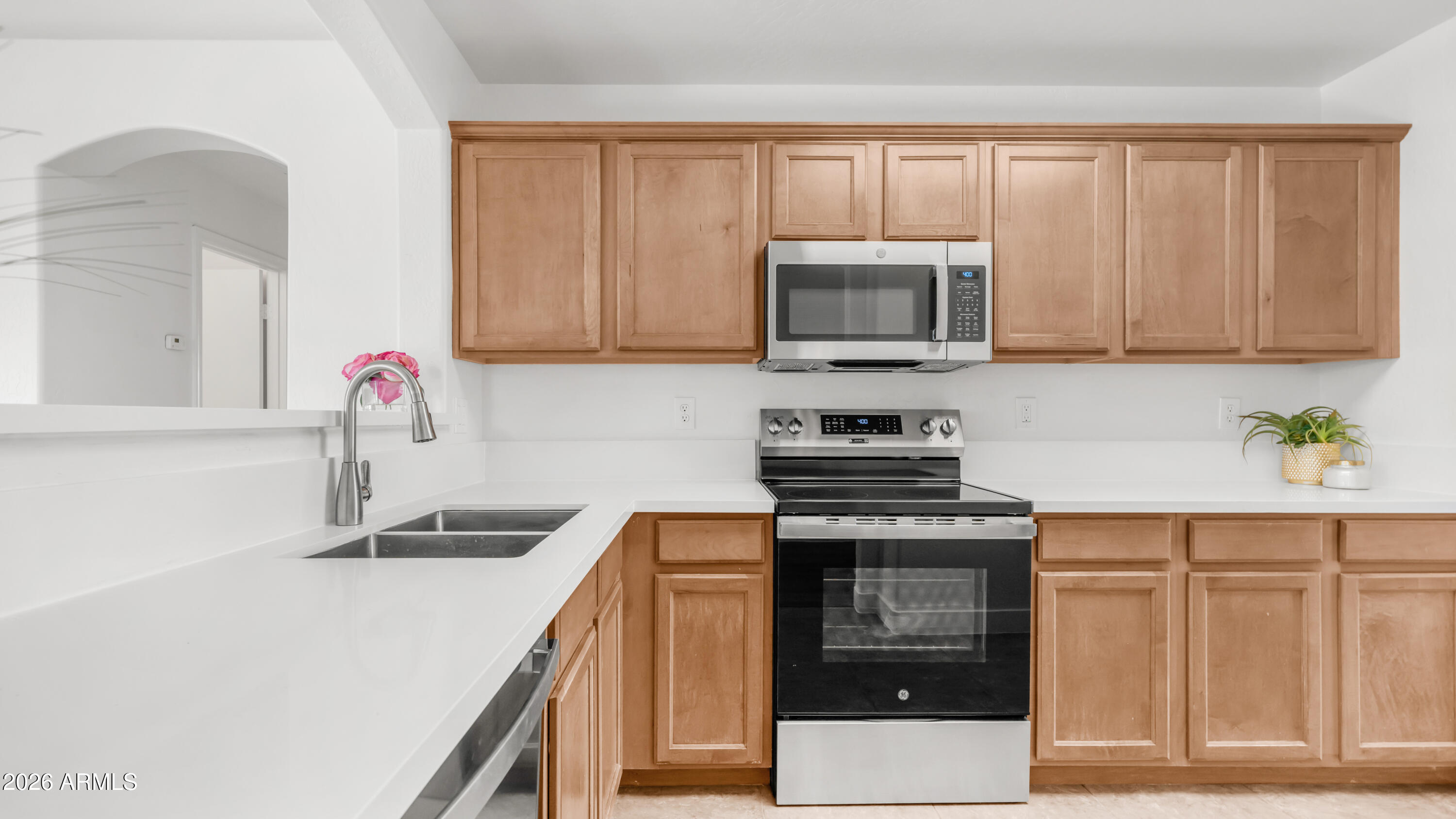3892 S TOWER Avenue, Chandler, AZ 85286 — Photo 1 of 28