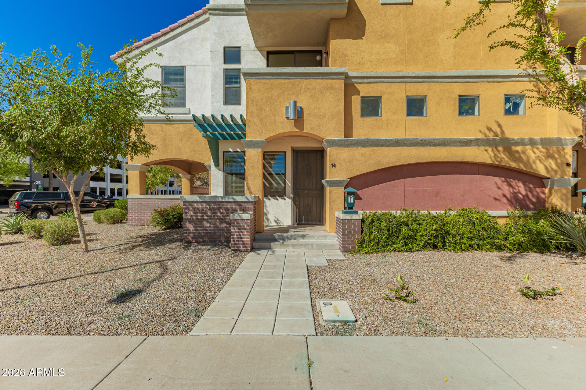 123 N WASHINGTON Street 14, Chandler, AZ 85225 — Photo 1 of 36
