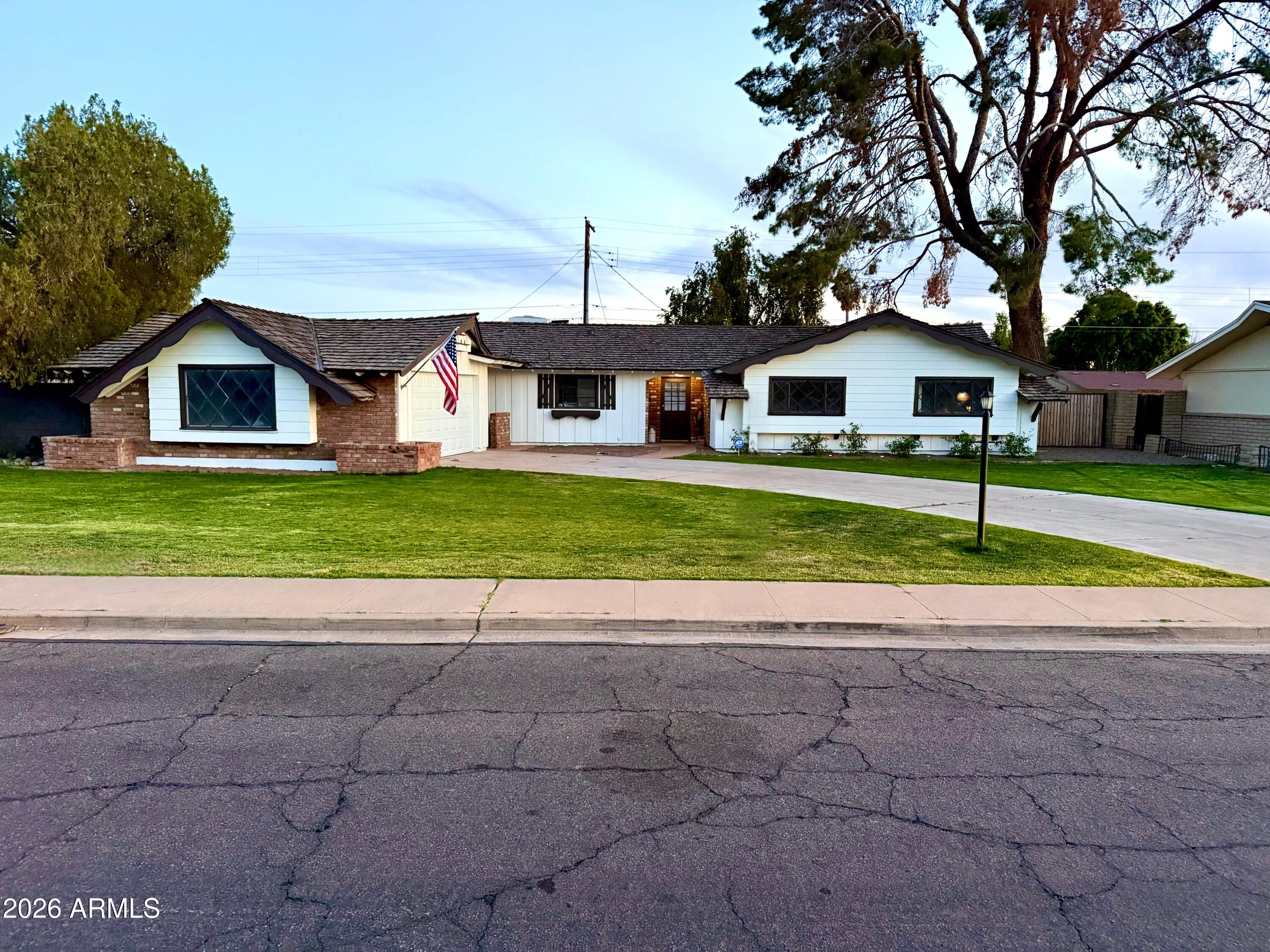 855 E 7th Street, Mesa, AZ 85203 — Photo 1 of 35