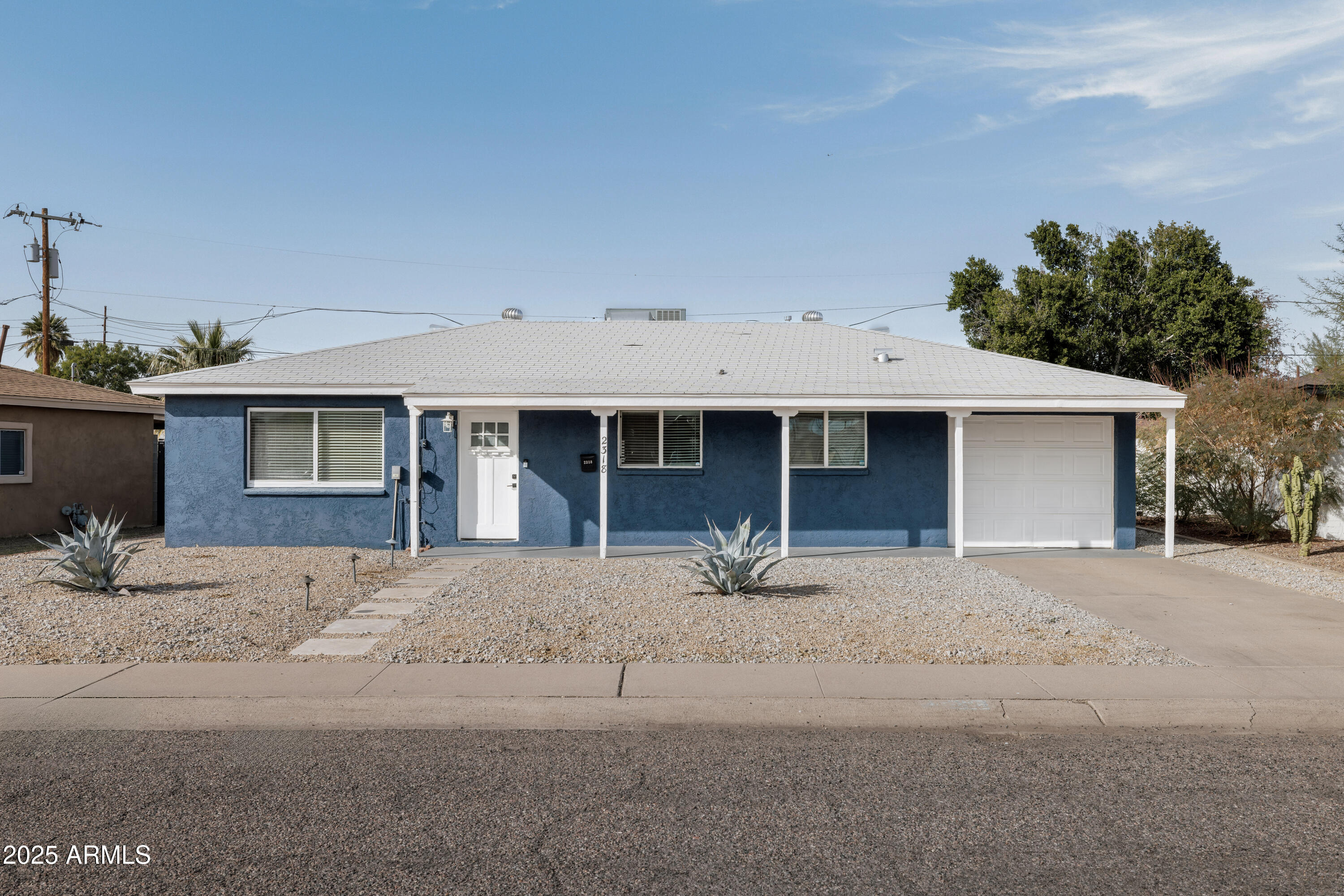 2318 W PINCHOT Avenue, Phoenix, AZ 85015 — Photo 1 of 35