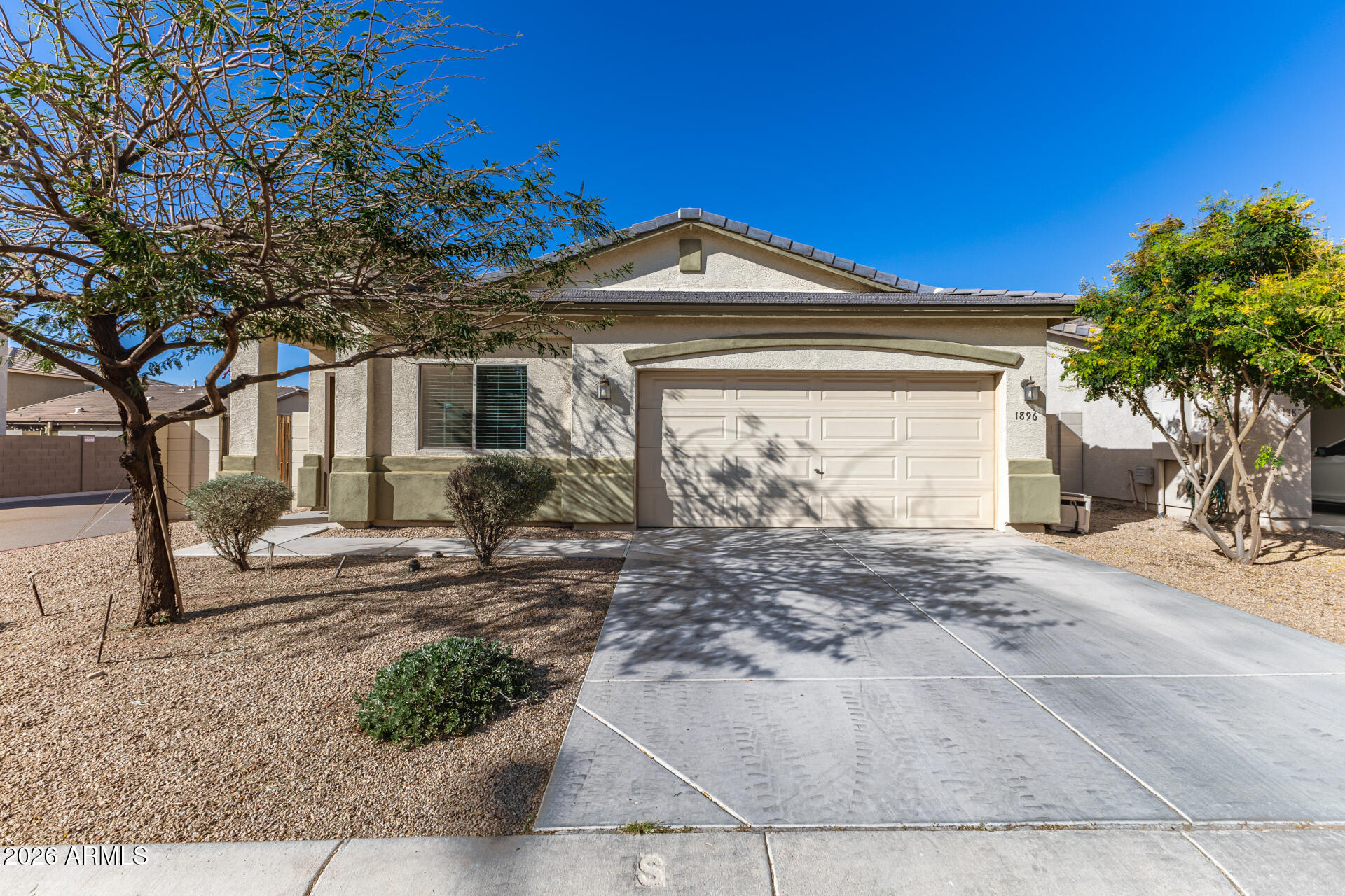 1896 W ROAD AGENT Street, Apache Junction, AZ 85120 — Photo 1 of 21
