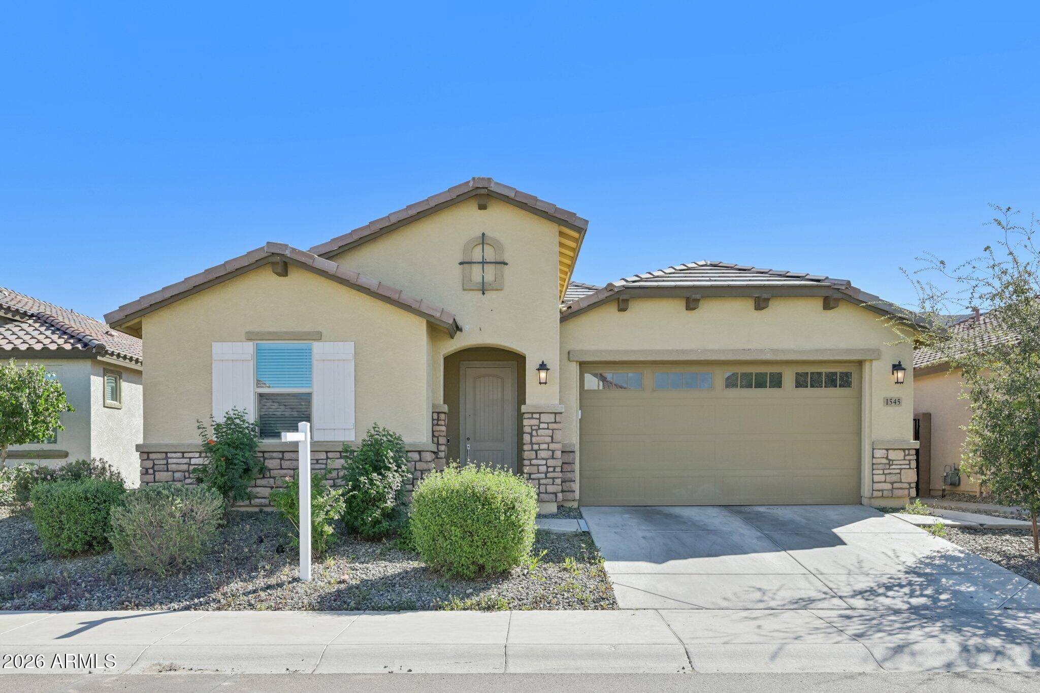 1545 W CARMEN Street, Phoenix, AZ 85041 — Photo 1 of 12
