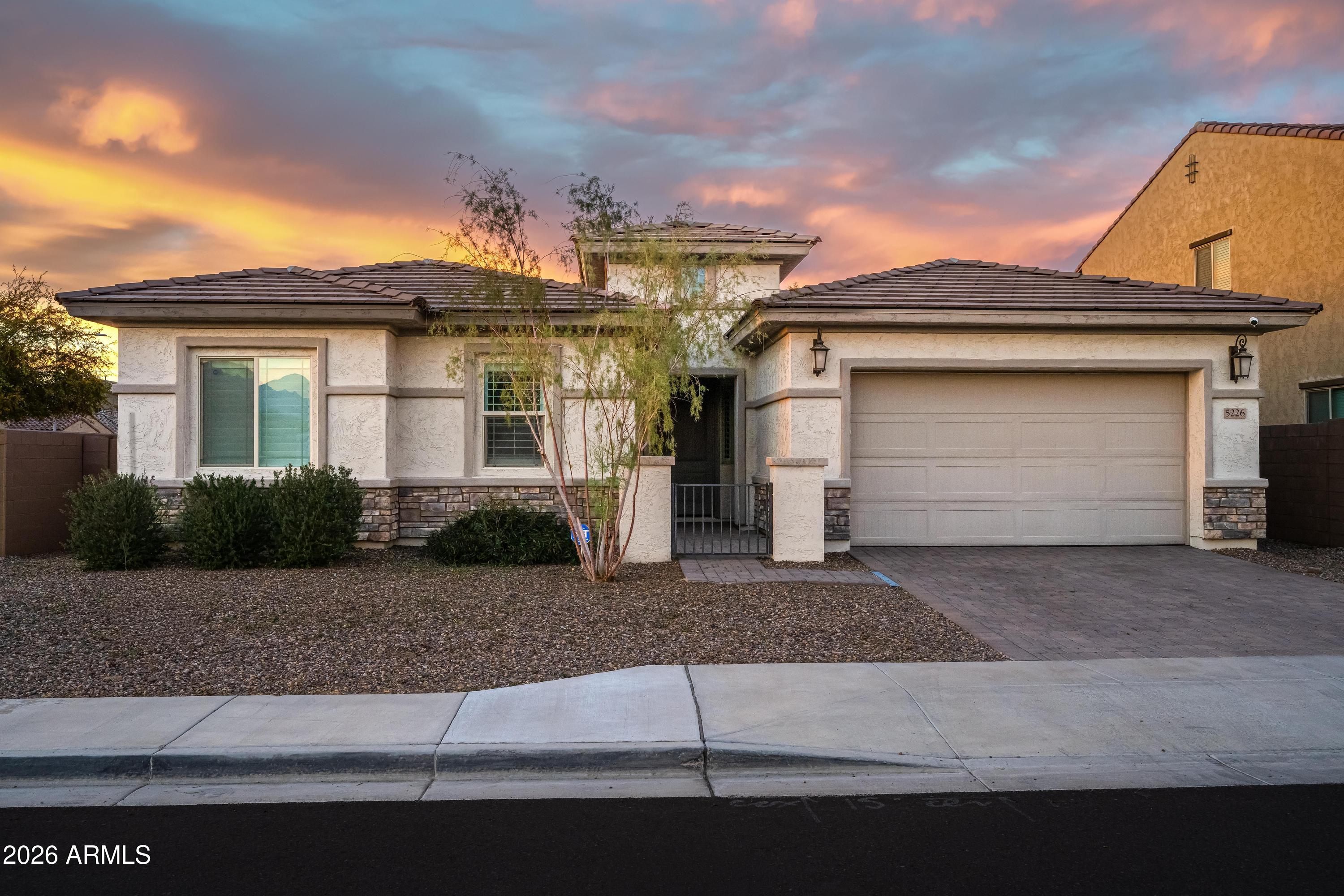 5226 W THRESHER Way, Laveen, AZ 85339 — Photo 1 of 24