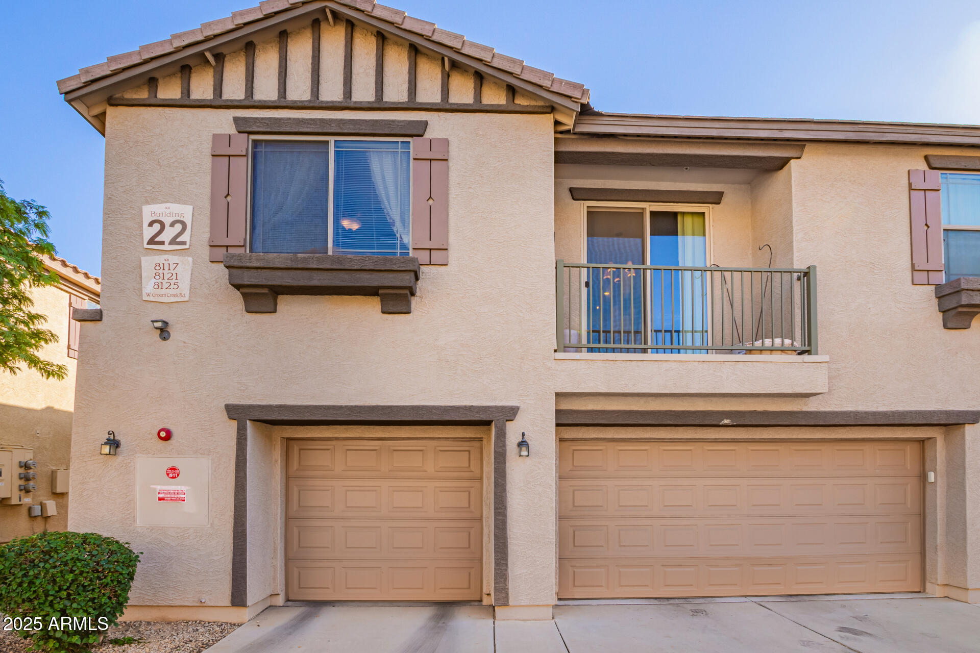 8117 W GROOM CREEK Road, Phoenix, AZ 85043 — Photo 1 of 33