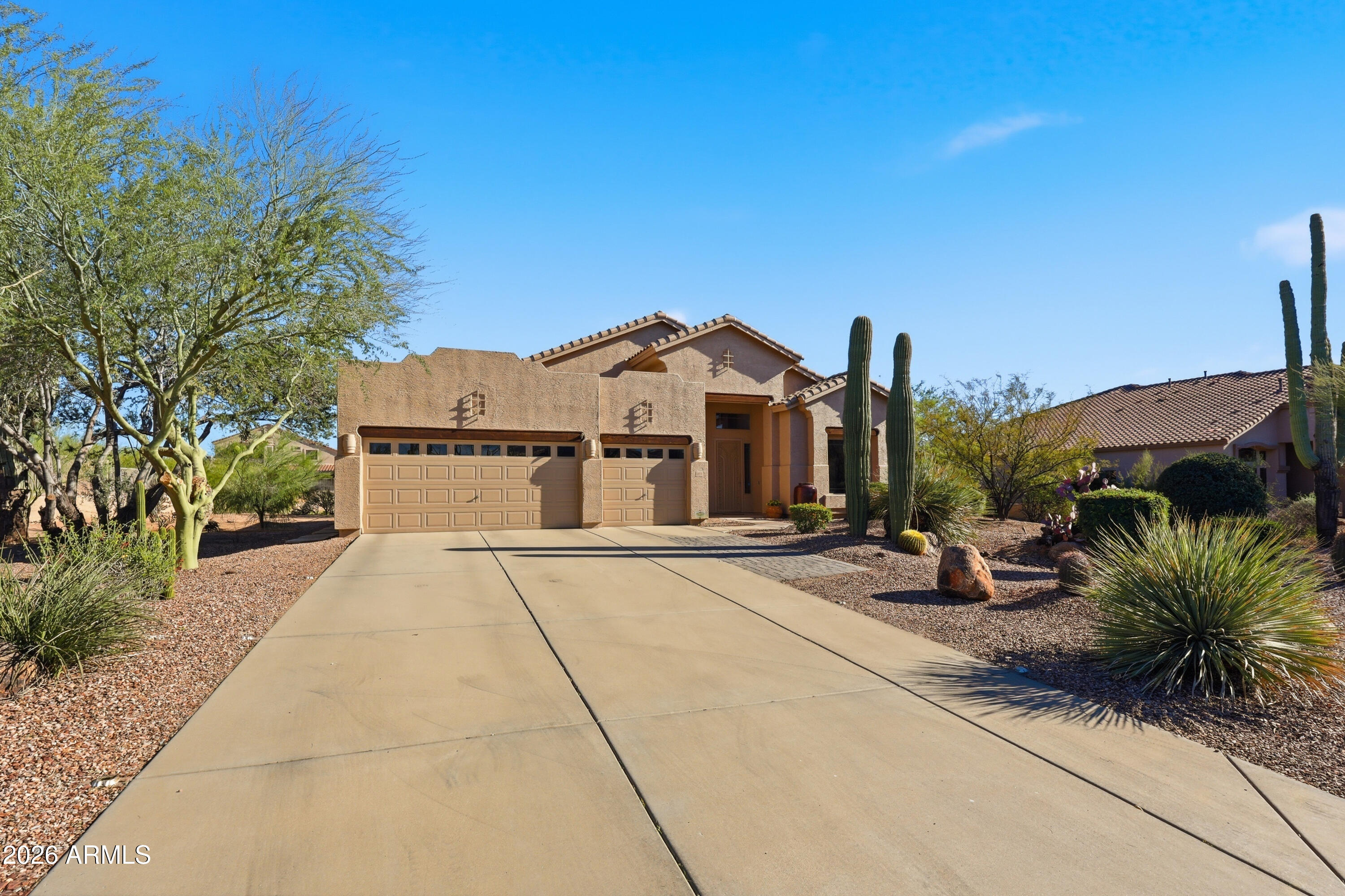 6017 E DALE Lane, Cave Creek, AZ 85331 — Photo 1 of 66