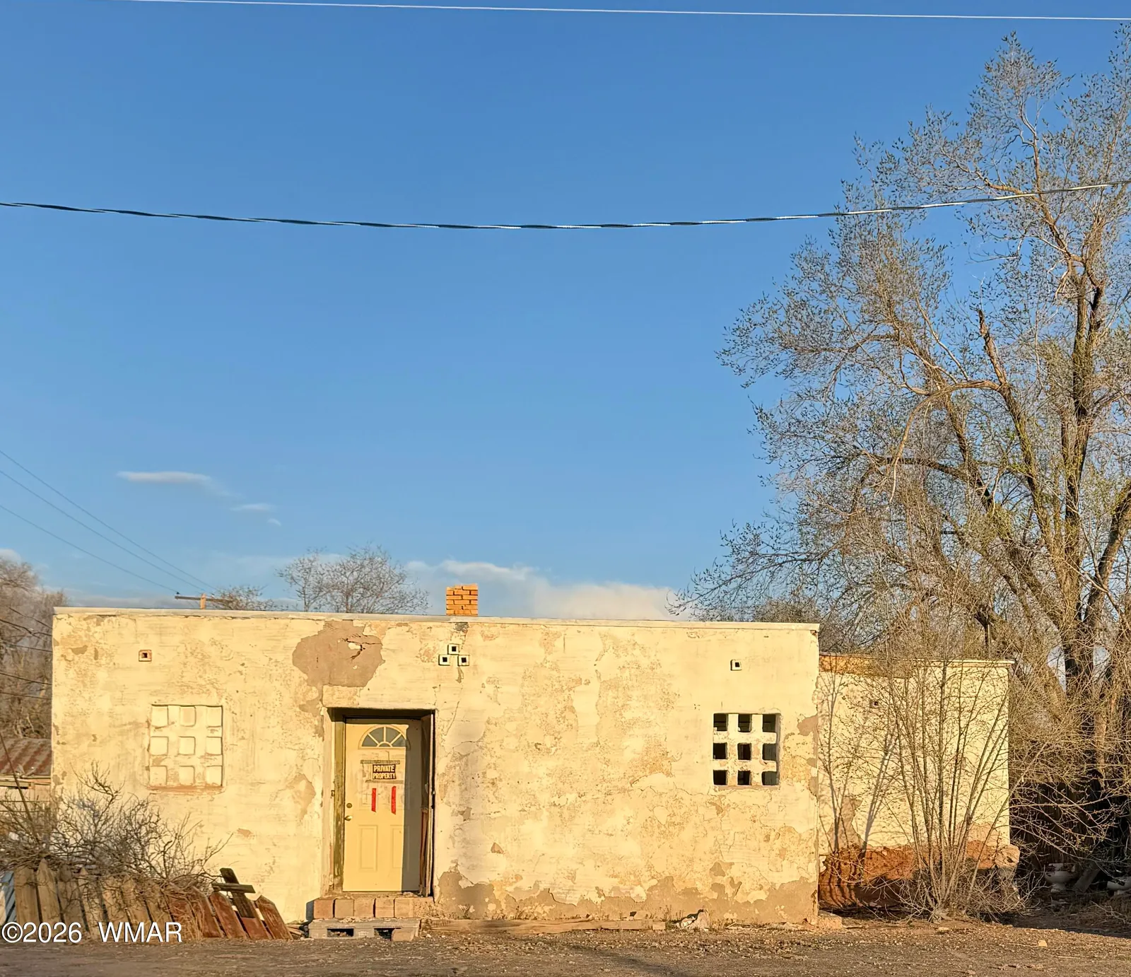 352 N 5th Avenue, Holbrook, AZ 86025 — Photo 1 of 3