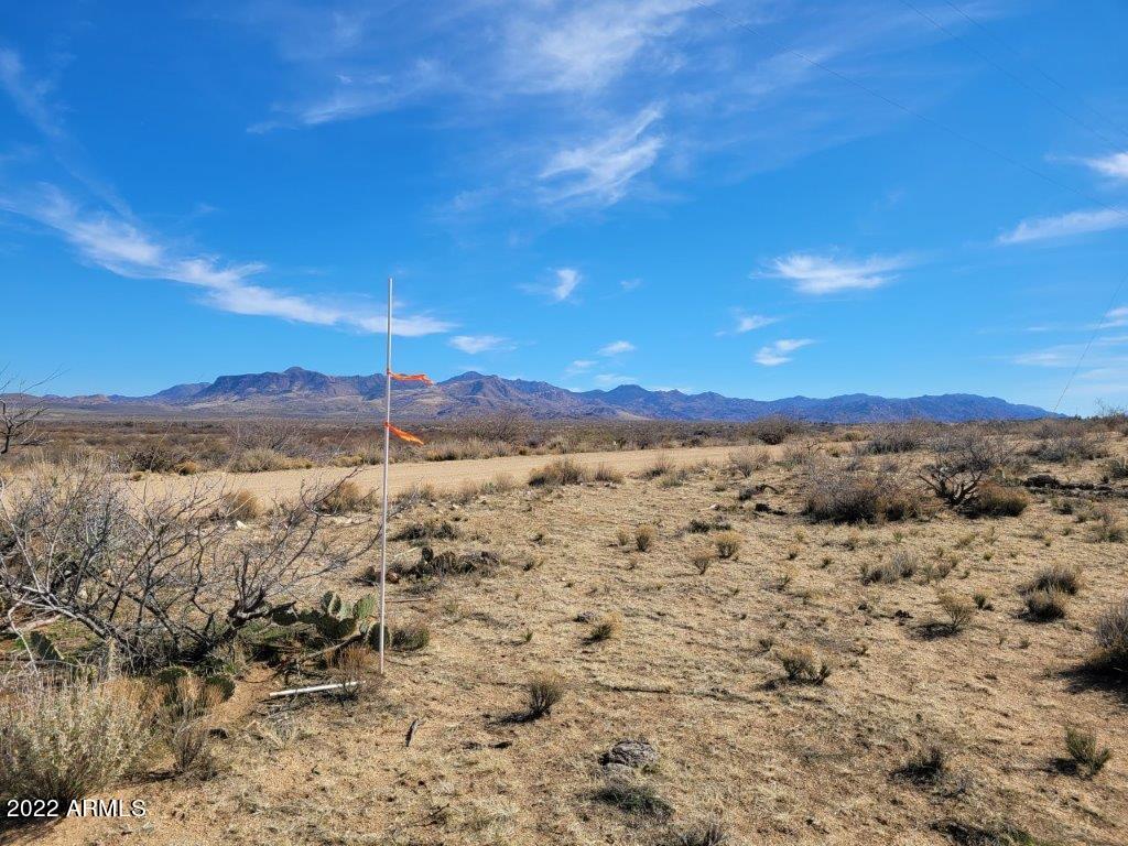 44 W Traveler Way 44, Congress, AZ 85332 — Photo 1 of 16