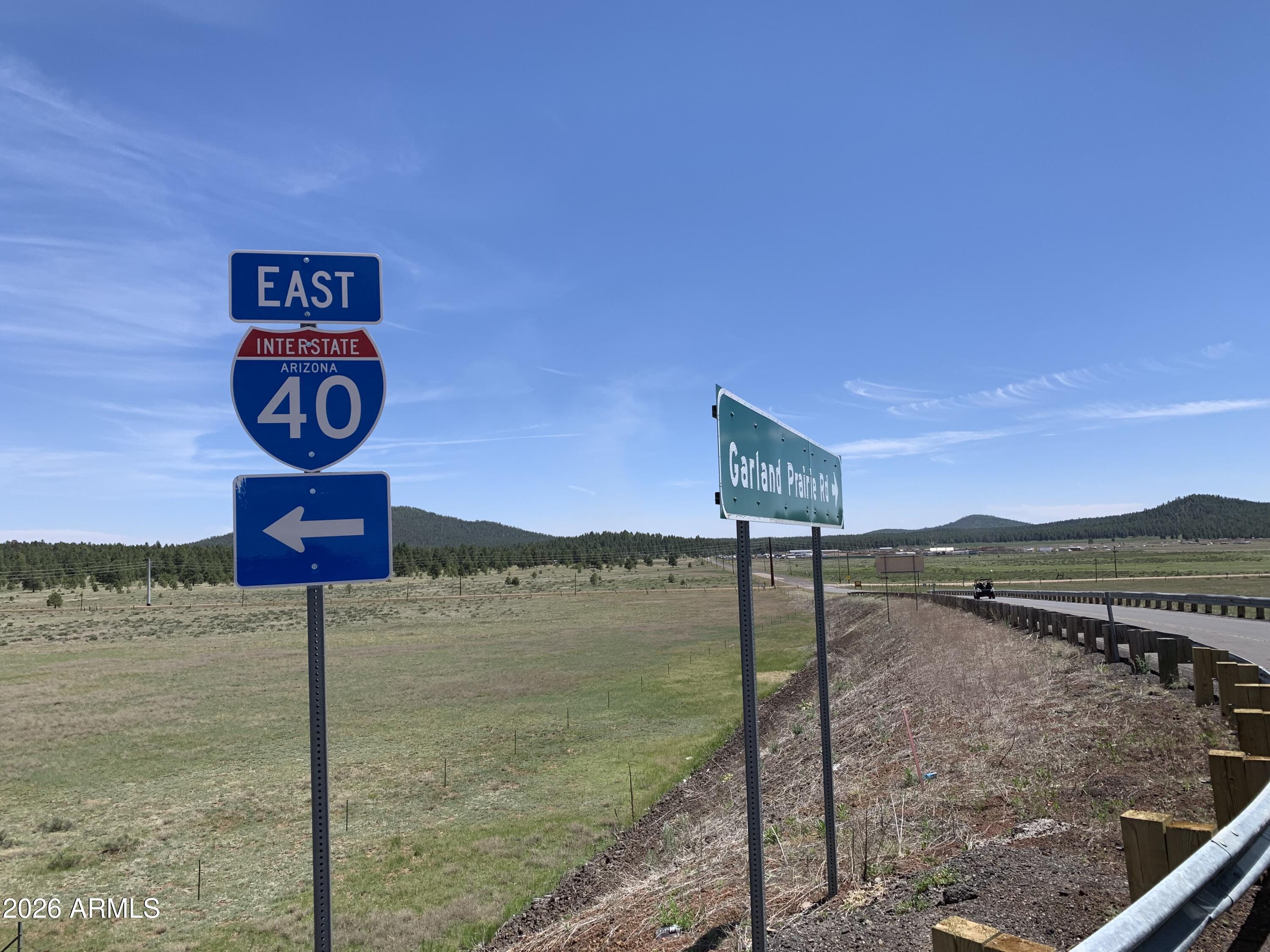 3388 E MOUNTAIN MAN Trail, Williams, AZ 86046 — Photo 1 of 8