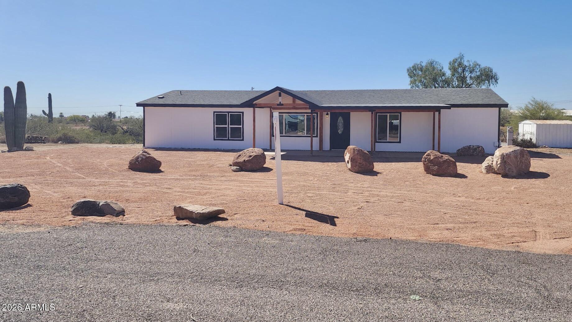 1470 S BOWMAN Road, Apache Junction, AZ 85119 — Photo 1 of 56